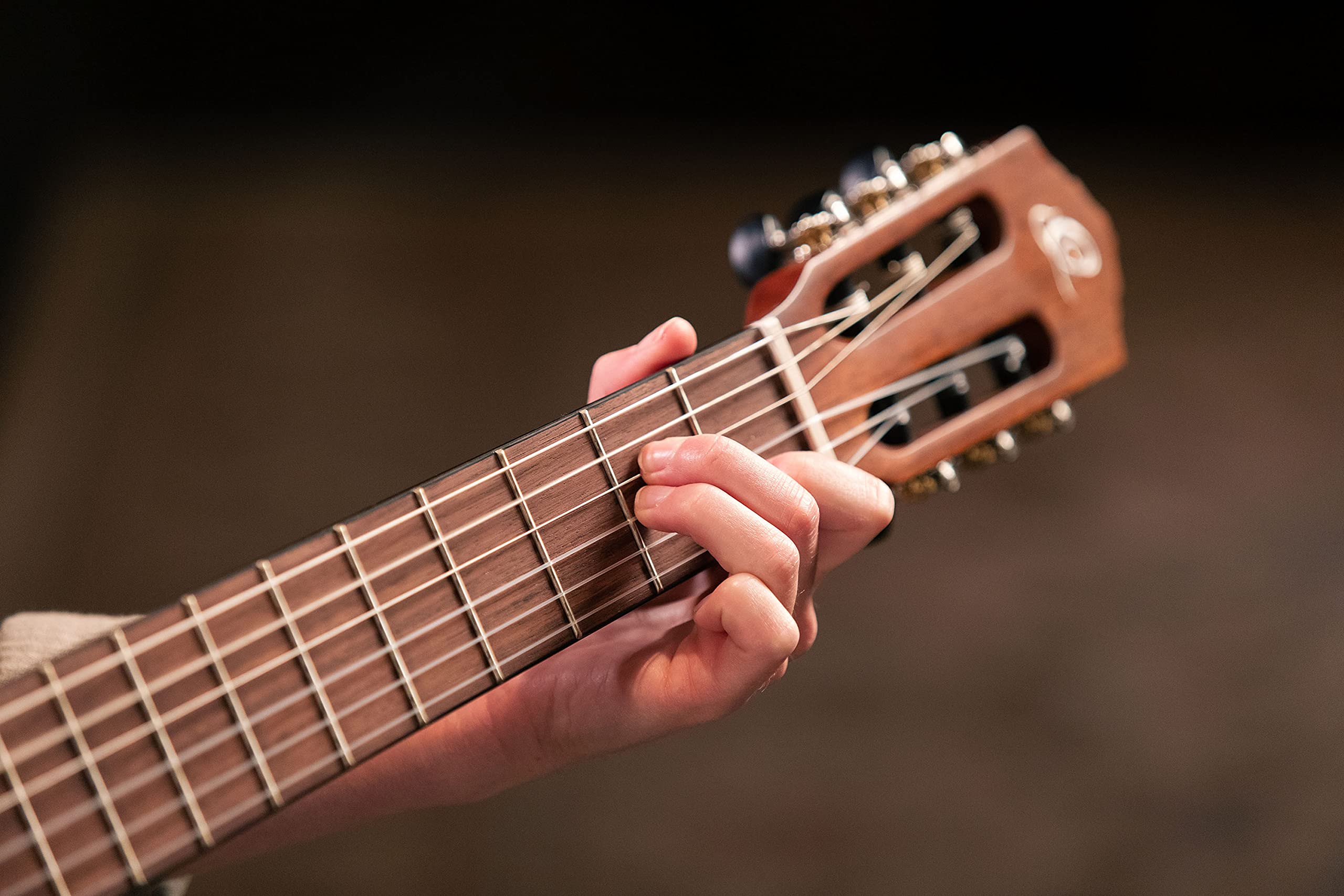 Ortega Guitars 4/4 Konzert Gitarre – Student Series – Fichte, Katalpa, Natur (RST5M)