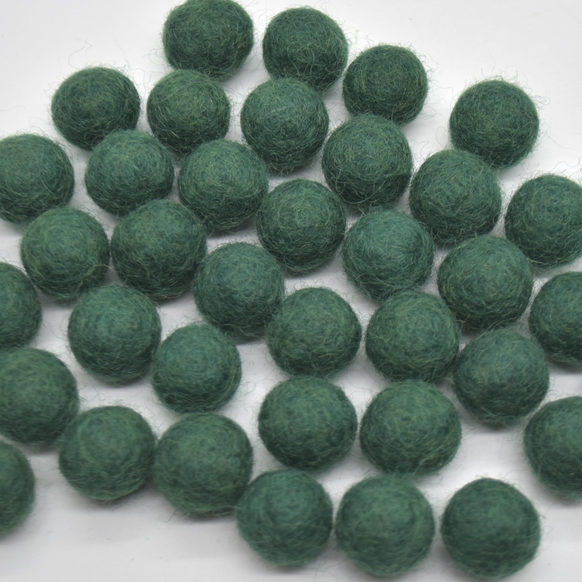 Oriental Direct based in West Yorkshire 100% Wool Felt Balls - 1.5cm - 25 Felt Balls - Dark Green