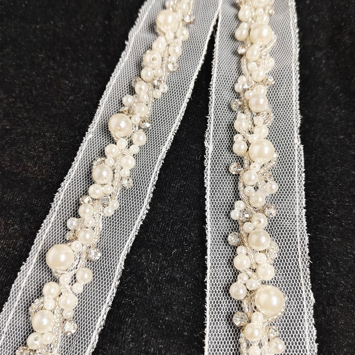 1.7cm Braided Pearl Beaded lace, Handmade DIY Clothing Collar Sleeve Pearl Piping Strip, Wedding Dress Accessories, Sewing Clothing Accessories. (White 1yard)