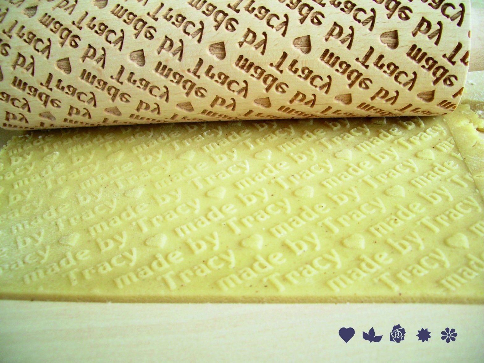 CUSTOM PERSONALIZED EMBOSSING ROLLING PIN WOODEN CUSTOM ENGRAVED for EMBOSSED COOKIES WEDDING BIRTHDAY GIFT