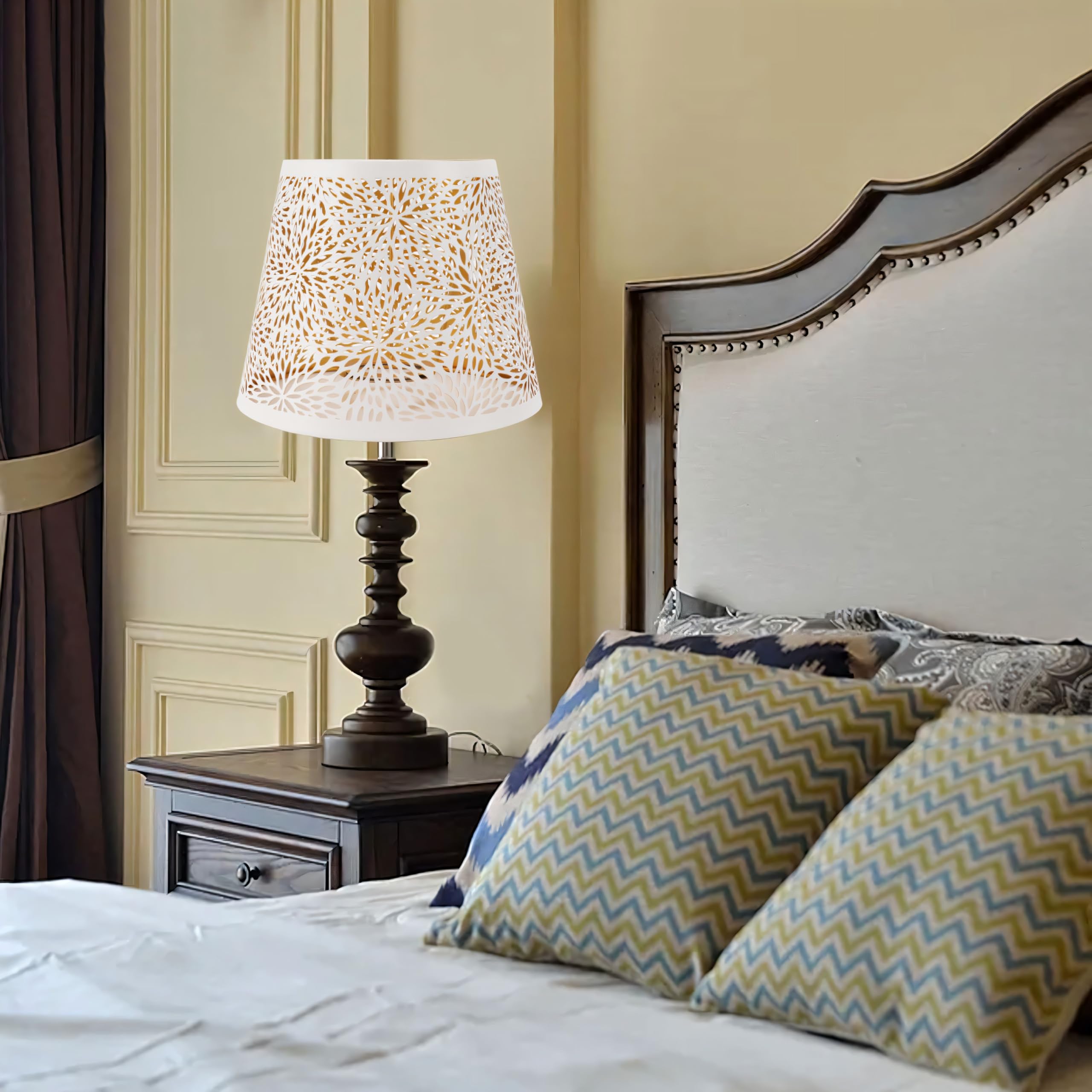 Lampenschirme für Tischlampe, Klein Lampenschirm Stehlamp Eisen Kunst Hohles Design Schatten Kronleuchter E26 E27 Weiß Schutzhülle für Pendelleuchte Wandleuchte Dekoration