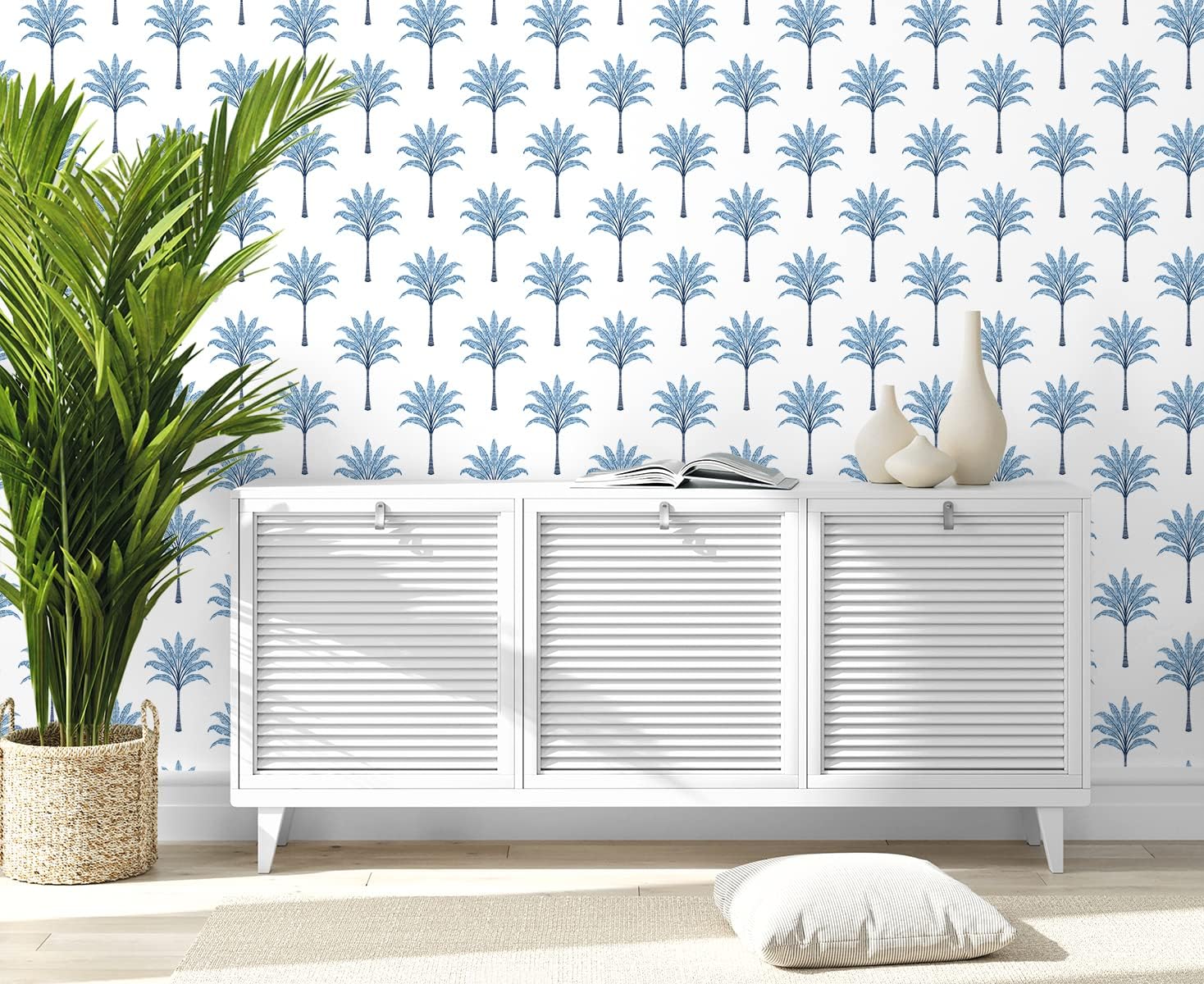 NextWall Harry & Grace Montgomery Palm Peel and Stick Wallpaper (Blue Lake)