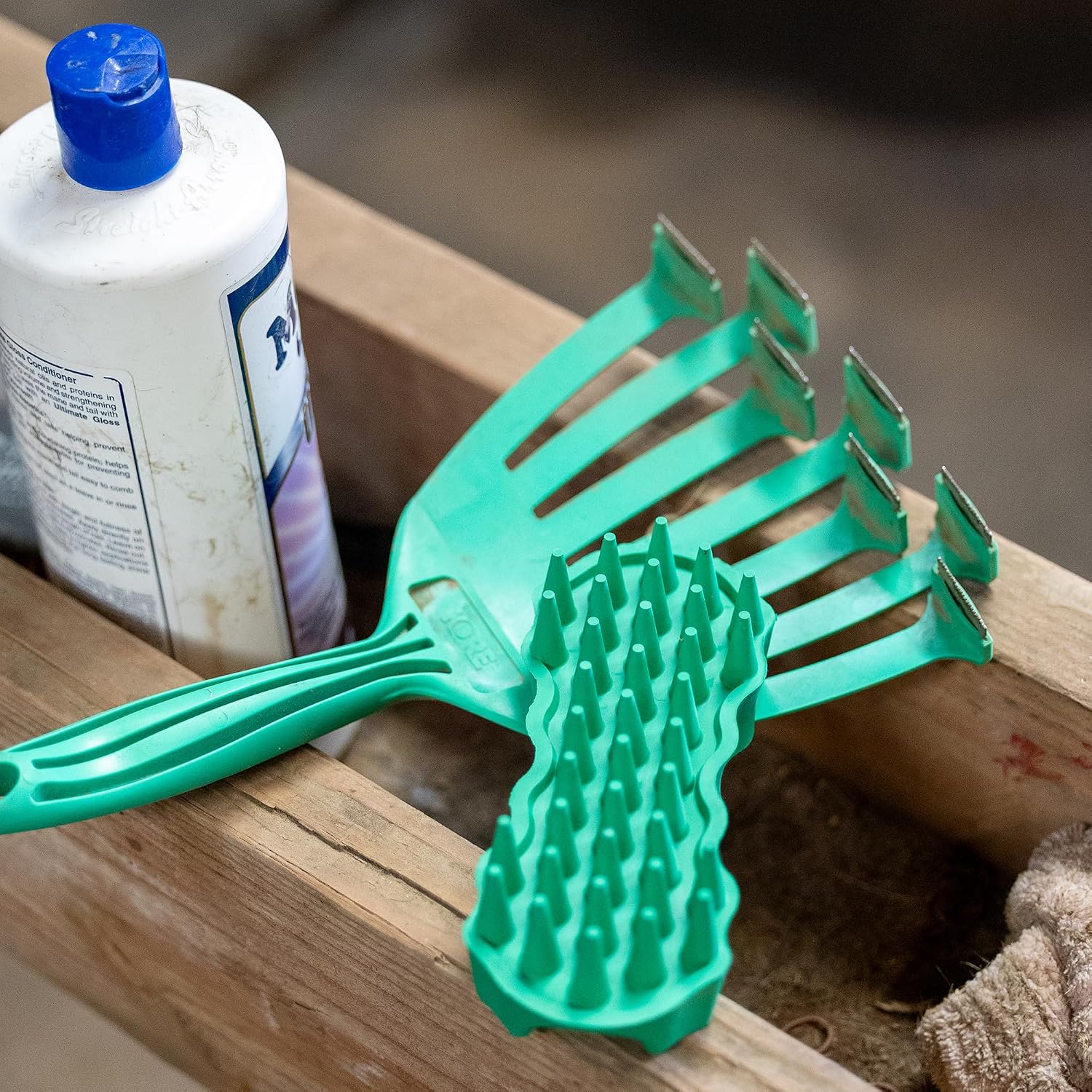 PetKORE: GroomBug - Horse - Green Deshedding Brush, Equine Rubber Grooming Tool, Sooth & Massage, Pet Hair Removal, Bath Squeegee, Coat & Skin Care image 5