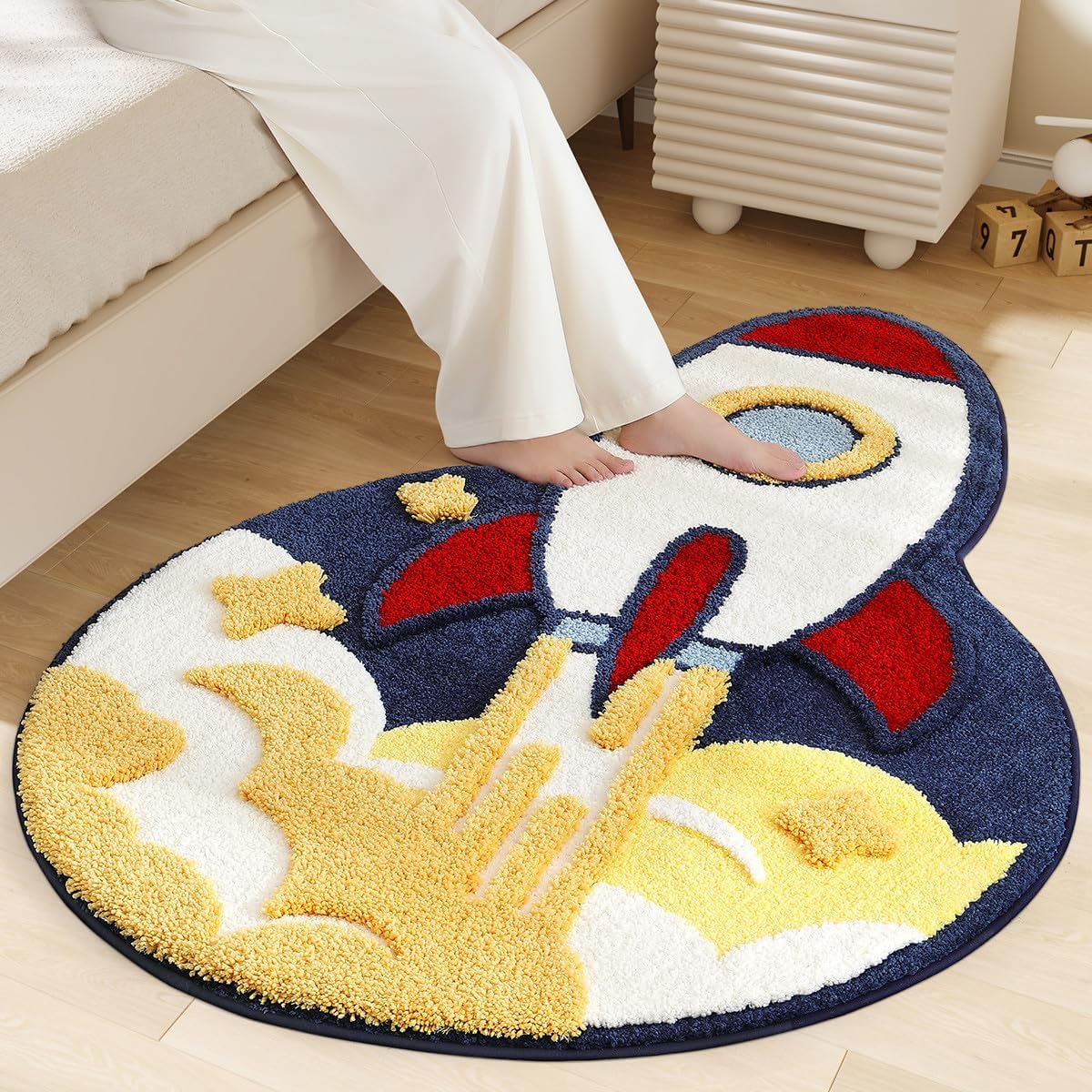 Soft Shag Carpet Cute Floor Mat, 3.3' x 5' Microfiber Bedside Rug Soft Shaggy Non Slip Area Rug for Living Room, Bedroom and Kids Play Room, Rocket