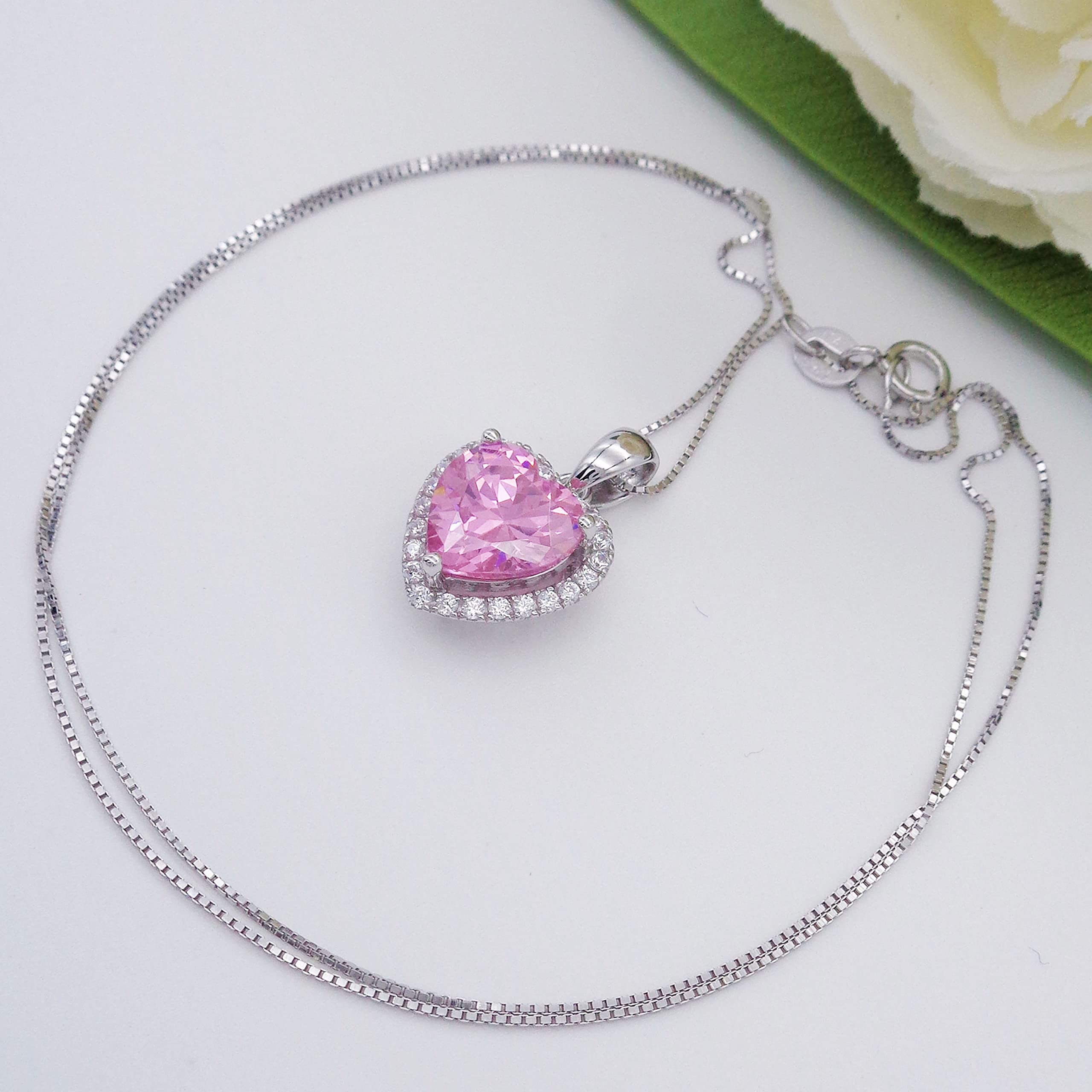 Navachi, ciondolo a forma di cuore con rubino o smeraldo 3,7 ct in argento Sterling 925, placcato in oro bianco 18 ct, lunghezza catenina 40,6 cm