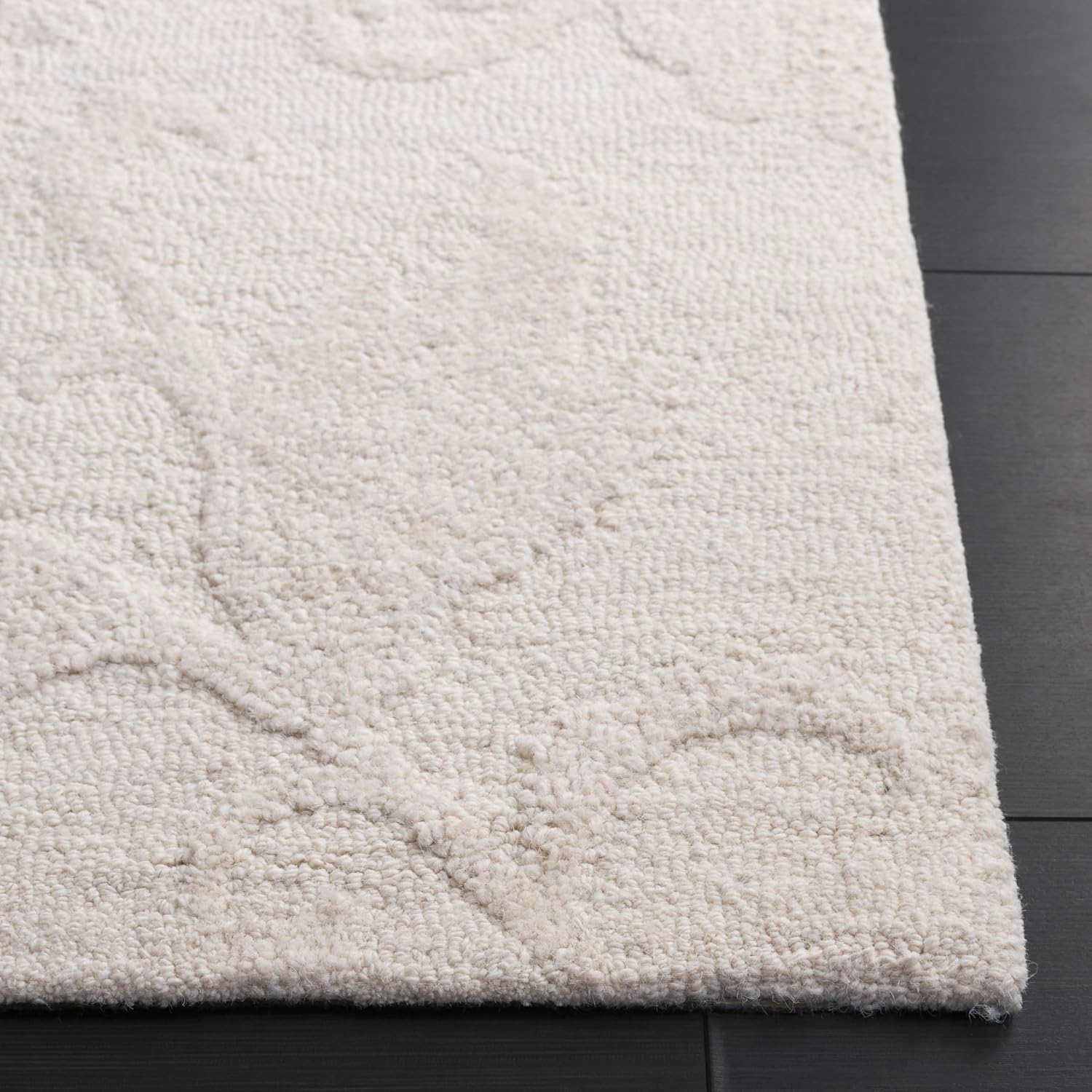 SAFAVIEH Blossom Collection Runner Rug - 2'3" x 8', Ivory, Handmade Wool, Ideal for Hallway, Foyer, Entryway, Bedroom (BLM404A)