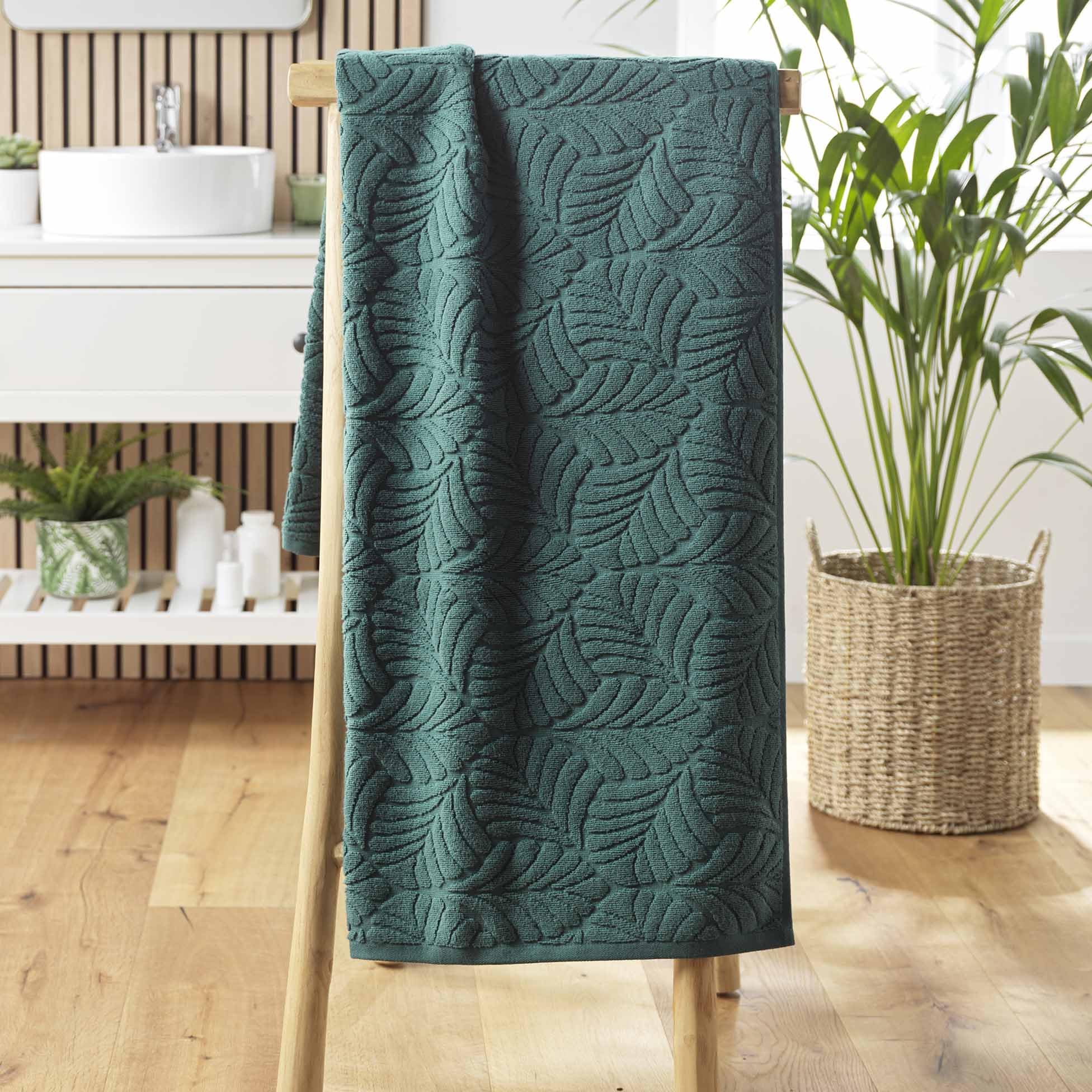 Douceur d'Intérieur Amazone Bath Towel, 90 x 150 cm, Emerald, 100% Cotton, Emeraude - Image 2