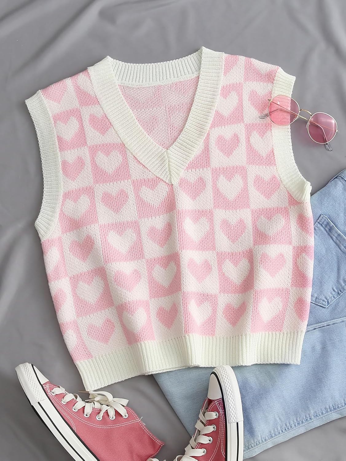 Floerns Women's Cute Heart Print V Neck Sleeveless Sweater Vest Knit Top - Image 5