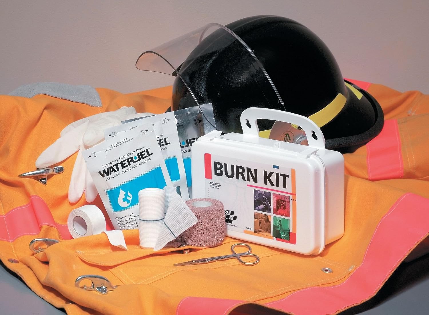 Burn Care Kit, Plastic, 12 Piece