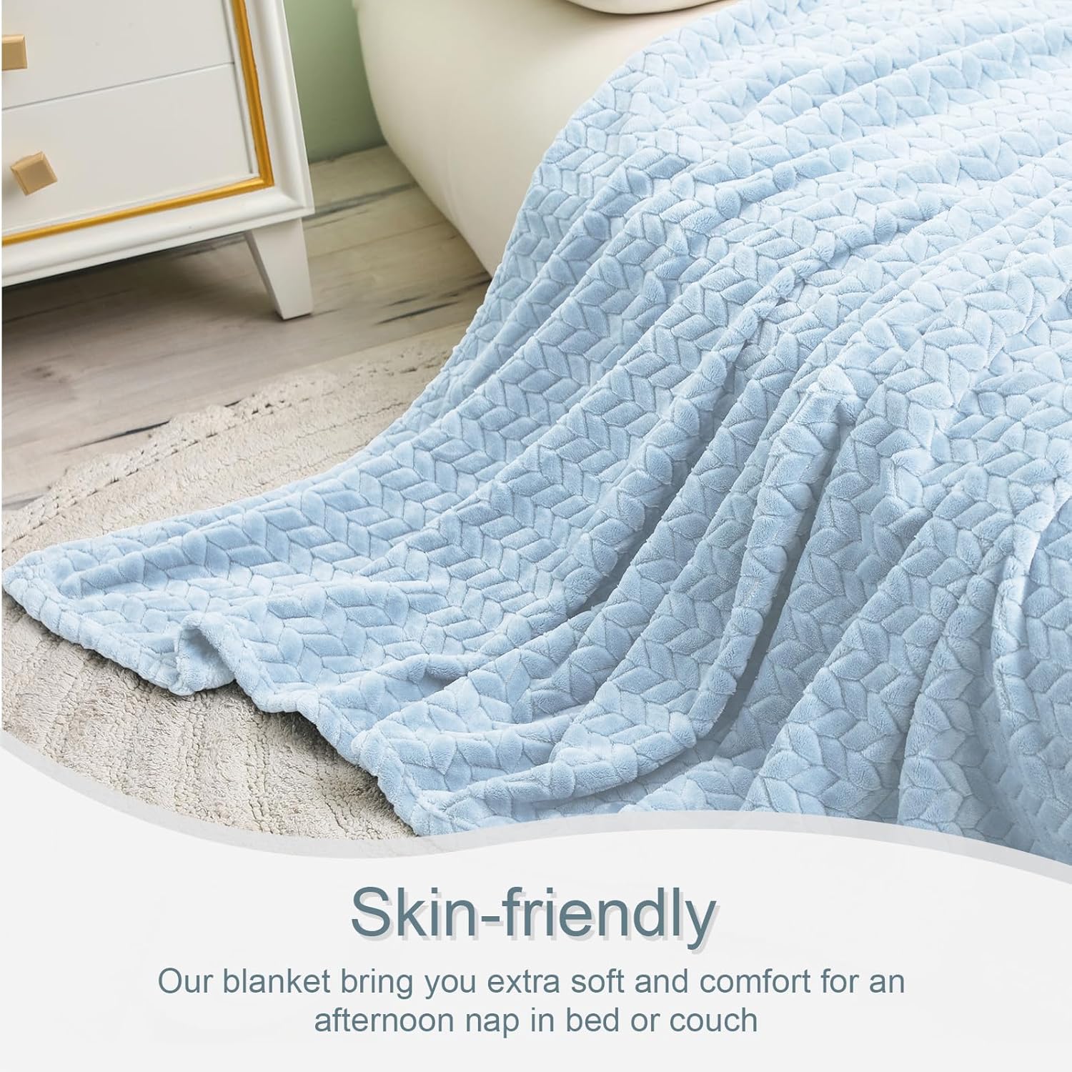 Exclusivo Mezcla Fleece Queen Size Blanket for Bed, 90x90 Inches Soft Cozy Jacquard Flannel Blankets, Lightweight Fuzzy Plush Warm for Women, Light Blue - Image 6