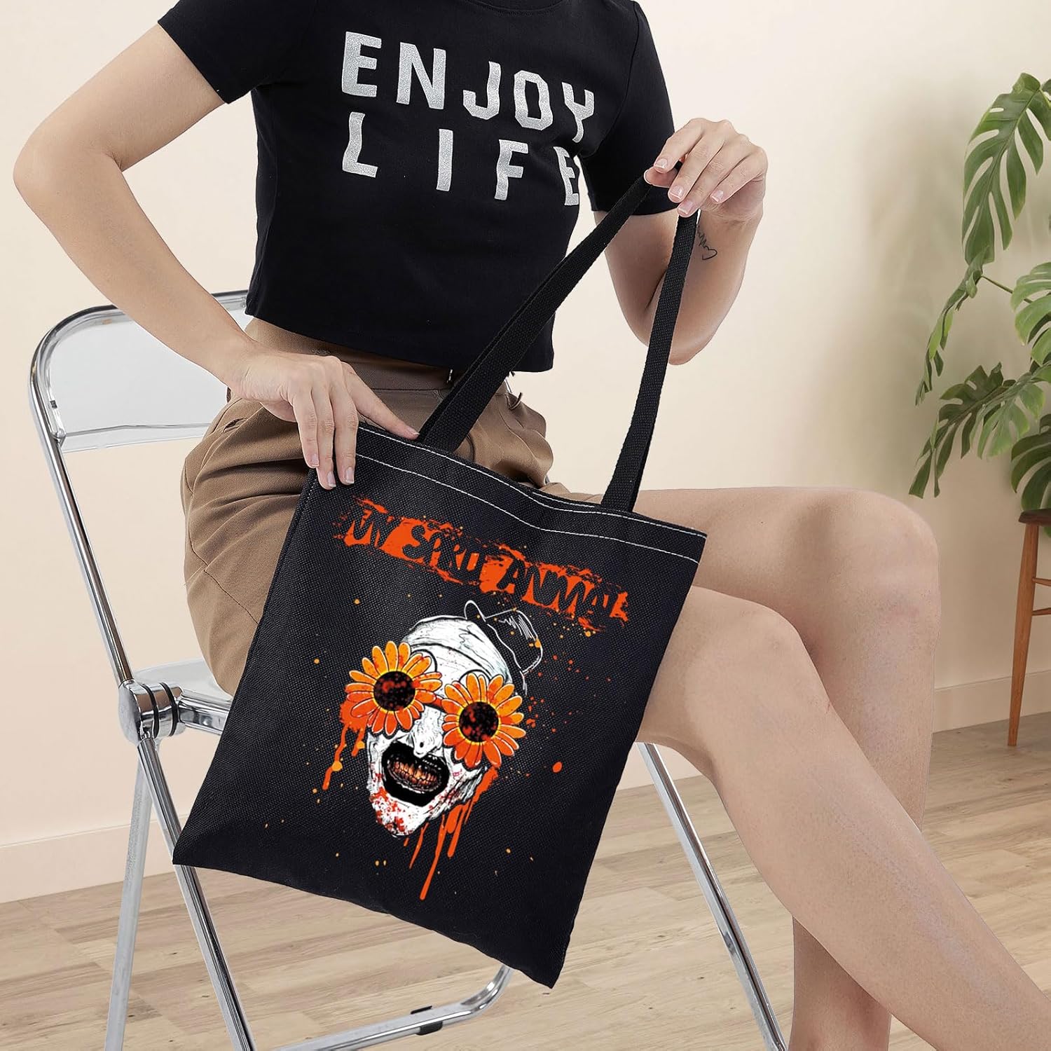 BWWKTOP Clown Movie Cosmetic Makeup Bag Movie Fans Gifts Horror Movie Zipper Pouch for Women Girls - Image 4