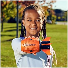 Aerobie gl_Toy Sonic Fin Football, Aerodynamic Russel Wilson Toy, Now with Softer Foam & Fins, Outdoor Games for Kids and Adults Aged 8 and Up, Orange