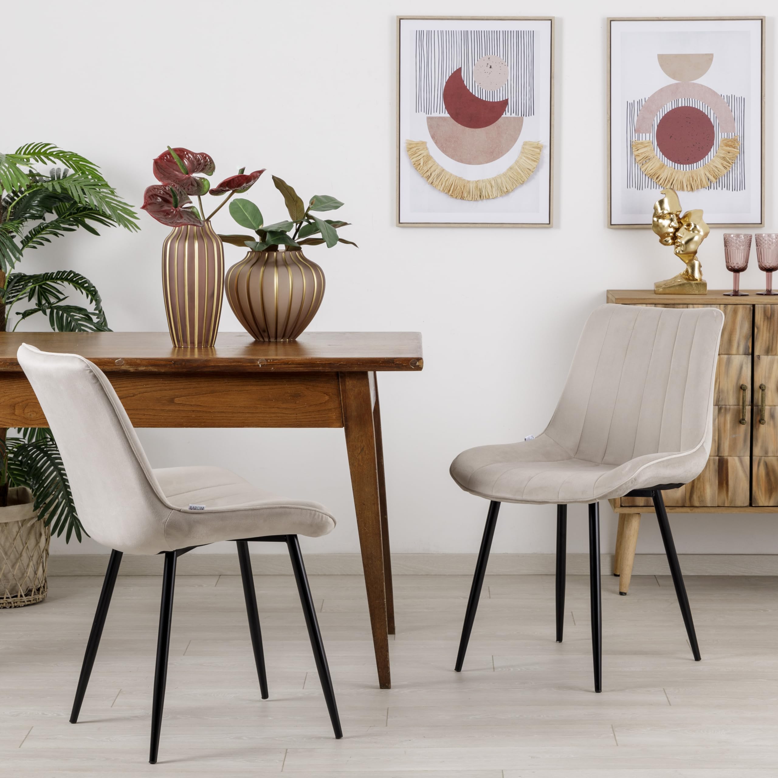 Baroni Home Juego de 4 sillas Modernas con Revestimiento de Terciopelo y Patas de Acero Negro, para salón, Dormitorio, Comedor, 53 x 86 x 44 cm, Beige