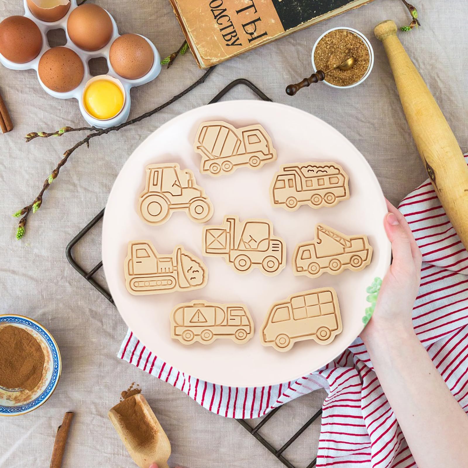 Halloween Moule à Biscuit, 8PCS Moule Biscuit Plastique, Emporte Piece