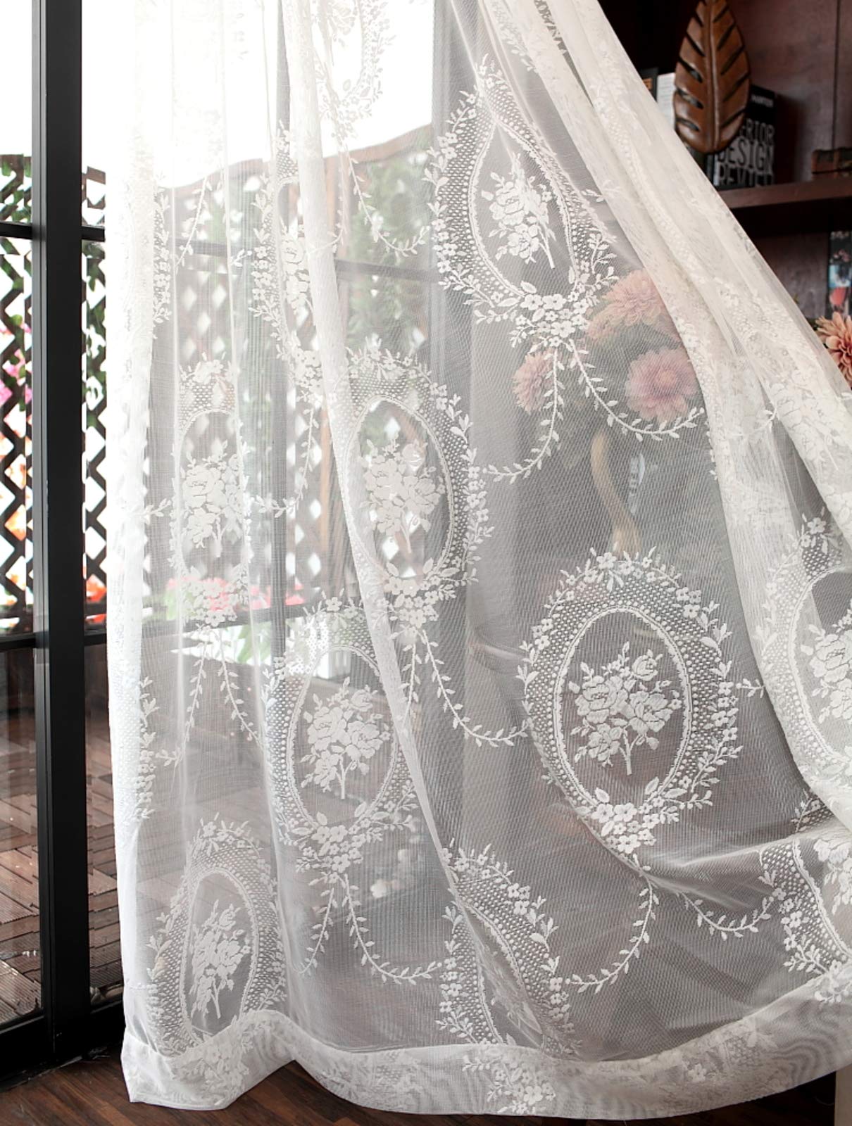 Rideaux transparents blancs brodés de fleurs délicates pour grand salon 350x270cm