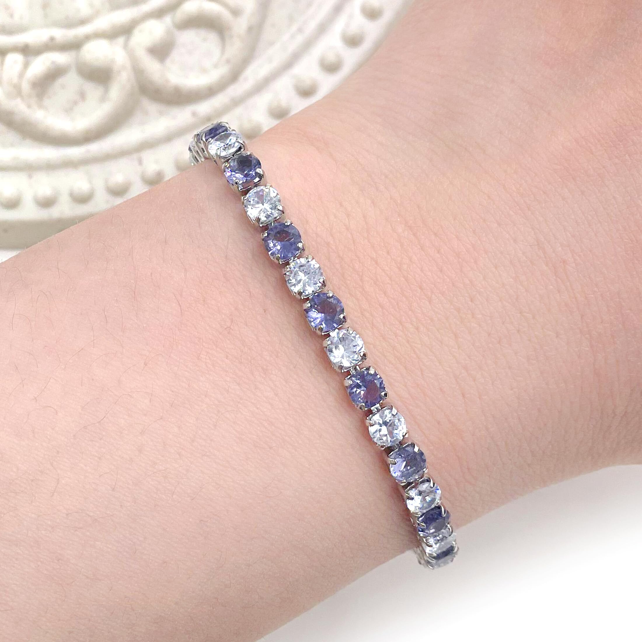 Platinierte Tennisarmbänder – Verstellbarer Zirkonia für Damen YA4375
