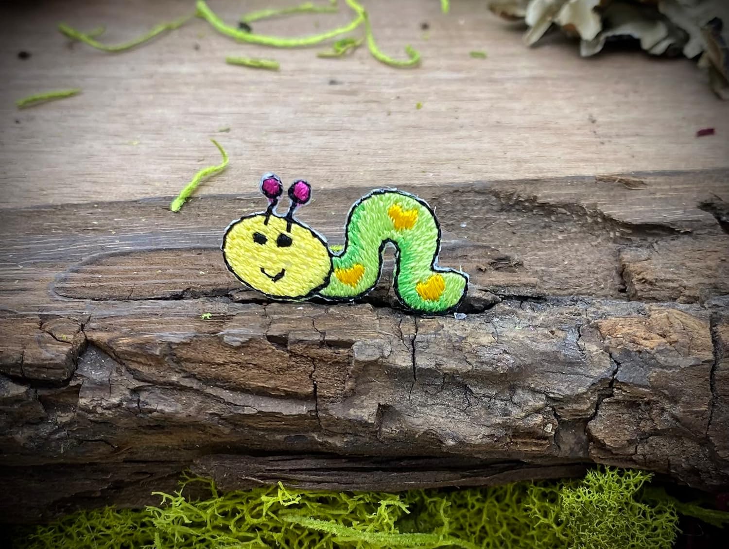 1" Green Inch Worm, Miniature, Embroidered, Iron on Patch (50)