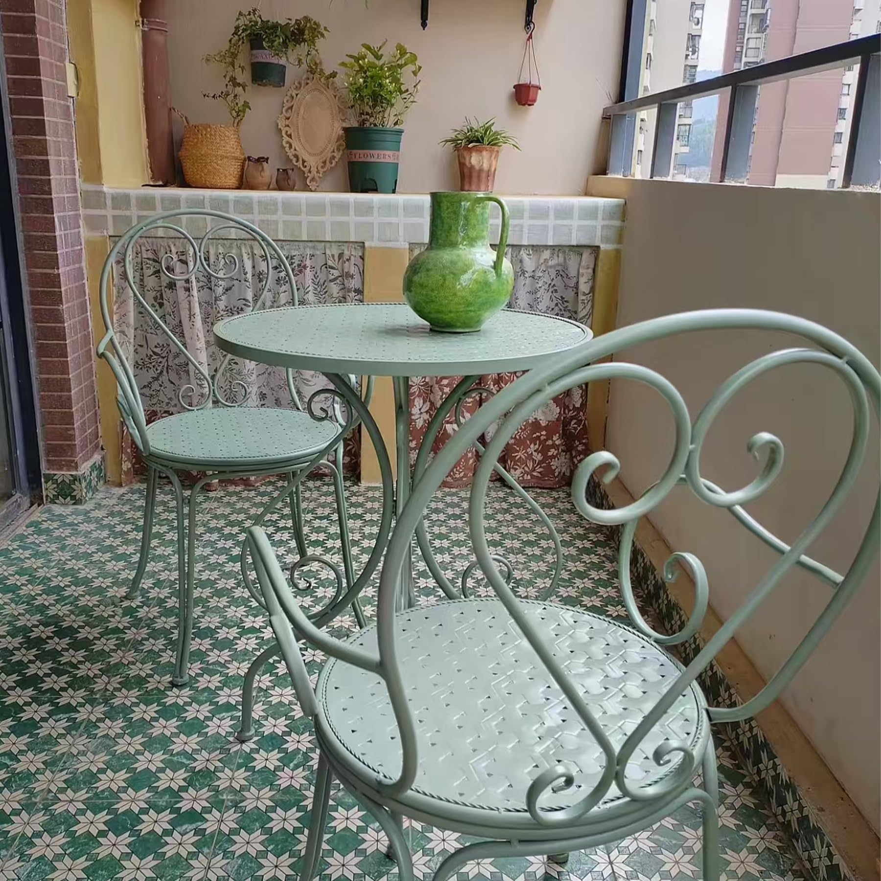 Set Tavolo e Sedie da Giardino,Set Bistrot per 2 Persone,Impilabili e Smontabili,Design Country Vintage, Montaggio con 4 Dadi, Per Giardino, Balcone e Campeggio(Bianco)