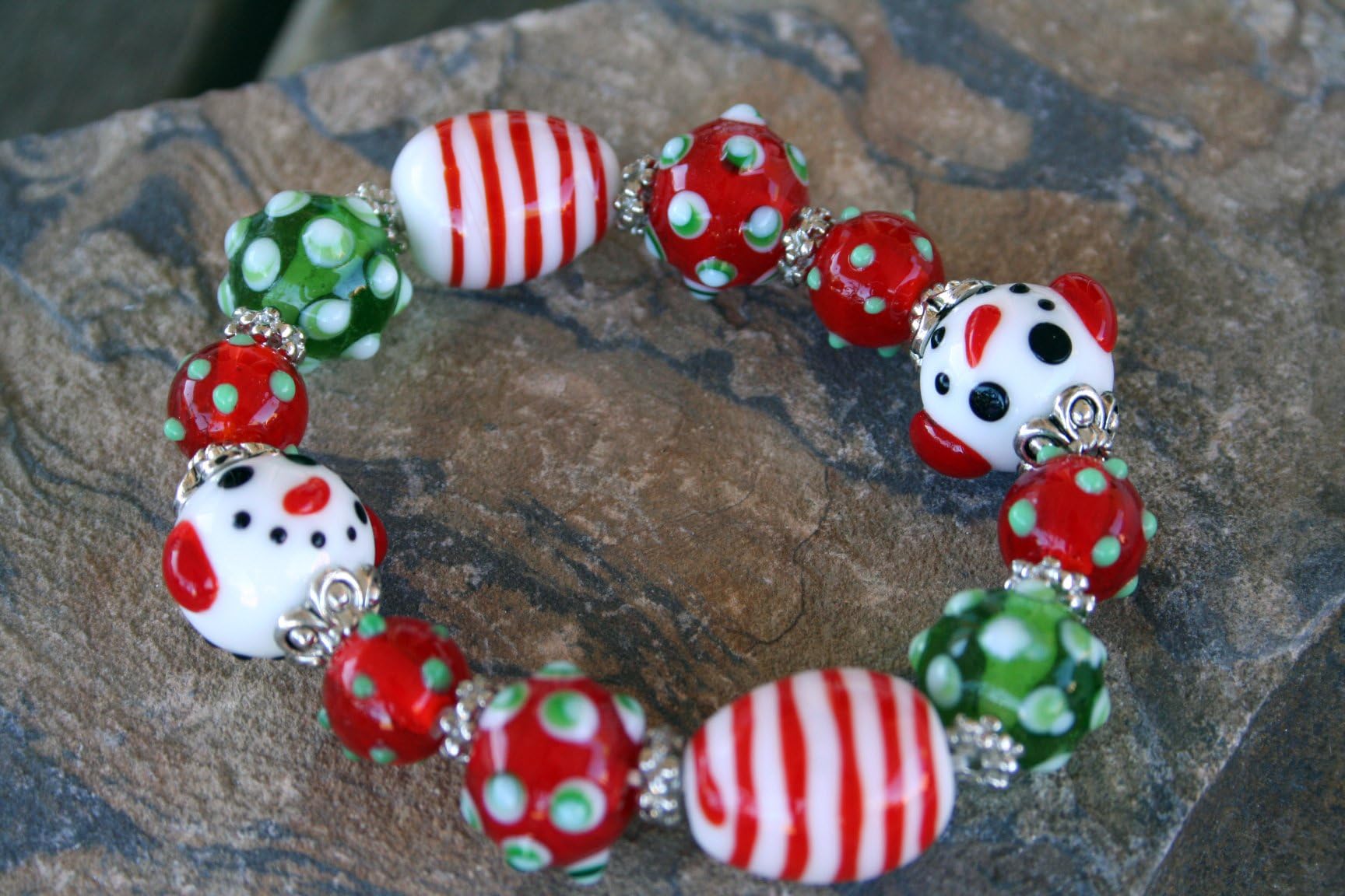 Christmas Polkadot Lampwork Glass Bead Stretch Bracelet