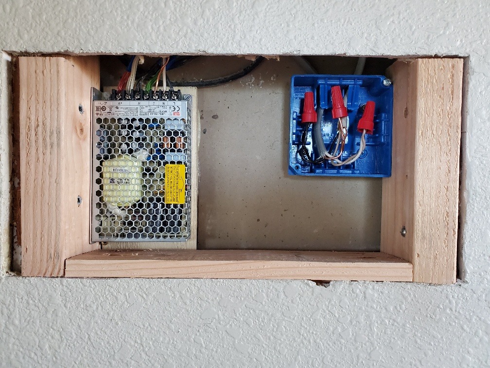 Excellent Value - nice compact 12V Supply