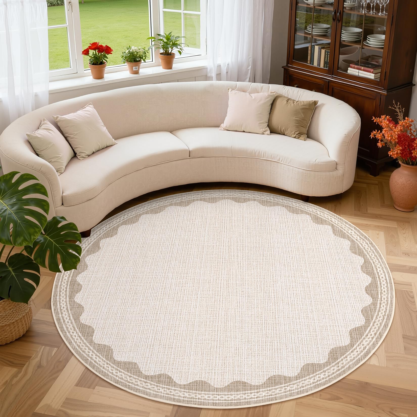 GarveeHome Scalloped Beige Rug