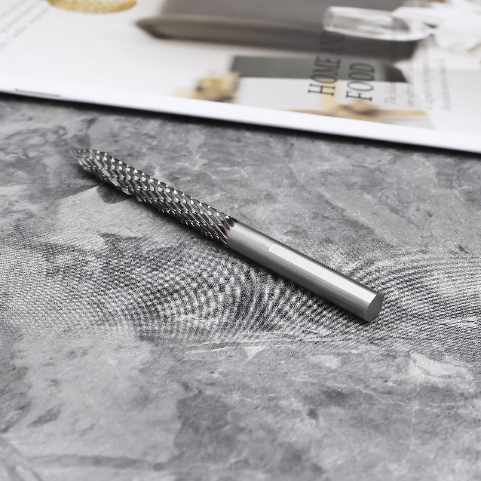Fraise 6MM X 88MM en Acier Tungstène pour Réparation de Pneus Fraise en Carbure pour Métal Dur Foret pour Pneus Tête Rotative en Carbure pour Perceuse Pneumatique