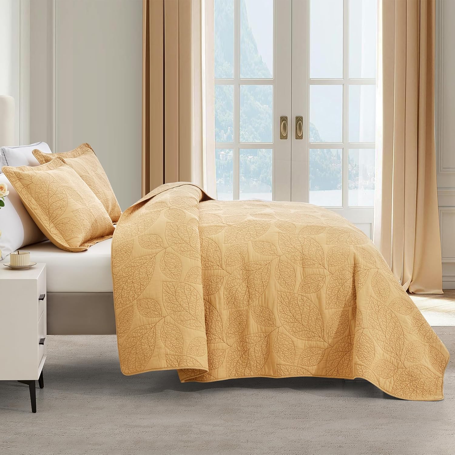 CHIXIN Botanical Cotton Quilt California King Size - Real Stitching Leaf Pattern - Quilted Bedspread Coverlet Set, Ultra Soft, Lightweight, Reversible, 3 Piece, Honey Gold