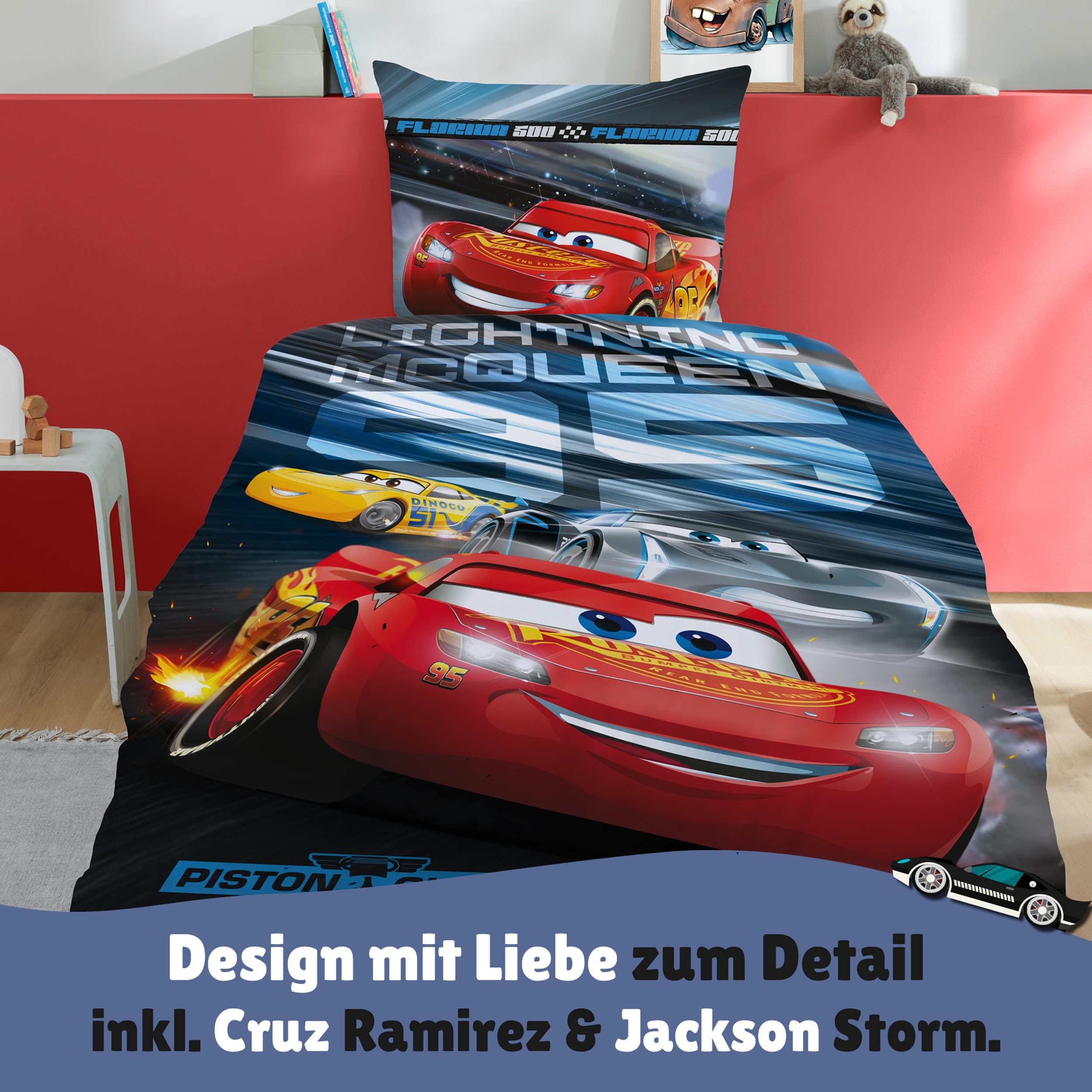 Familando – Disney Cars Warme Fleece Bettwäsche Set – Decken- & Kissenbezug 135x200 cm & 80x80 cm mit Reißverschluss – Wendemotiv mit Lightning McQueen, Cruz Ramirez & Jackson Storm – Öko-TEX Zert.