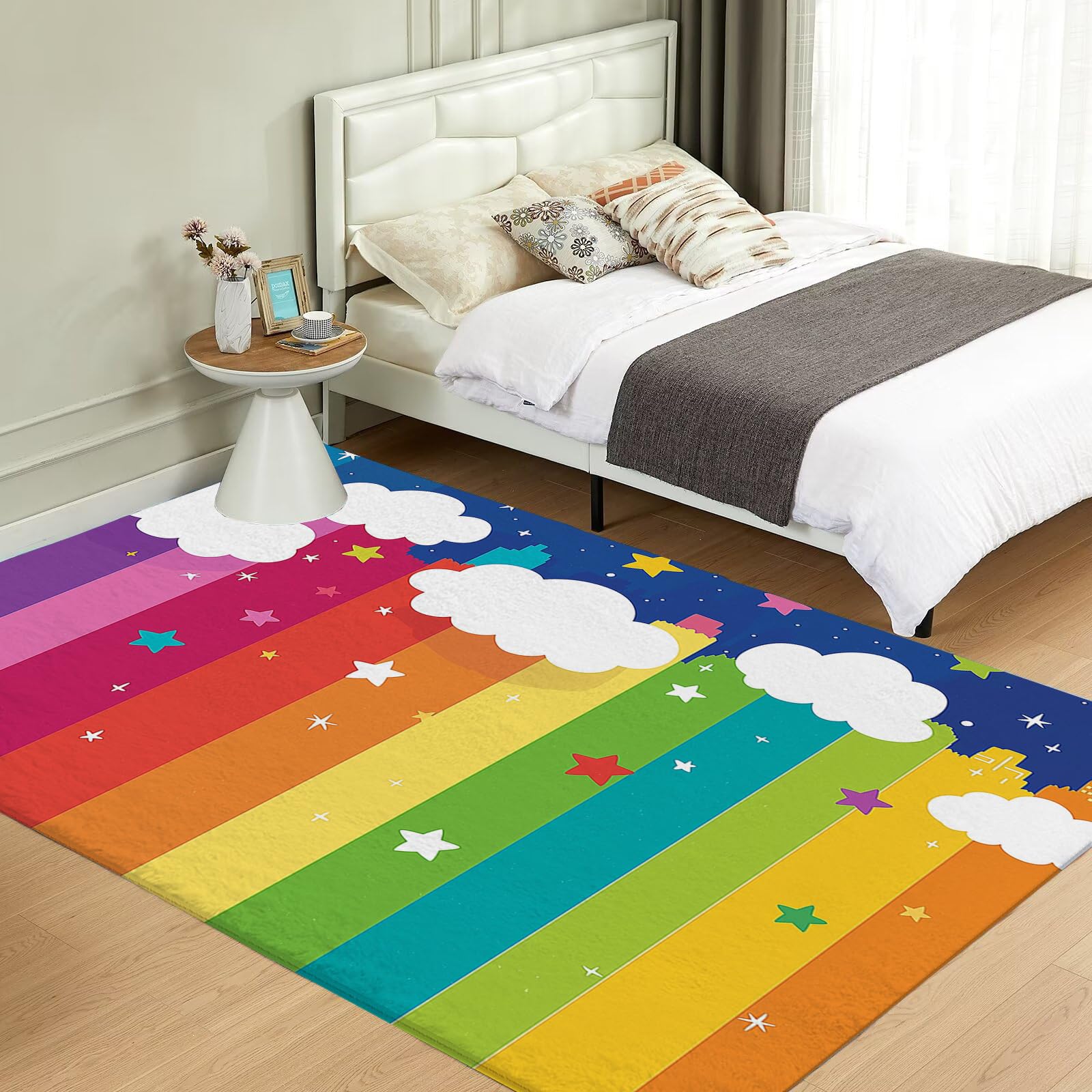 Kurzflor Kinderteppich für Jungen und Mädchen 140 x 200 cm Regenbogen - Wolken Streifen - Waschbarer Teppich Extra Weich und Antiallergen - Teppich Kinderzimmer, Babyzimmer und Spielzimmer
