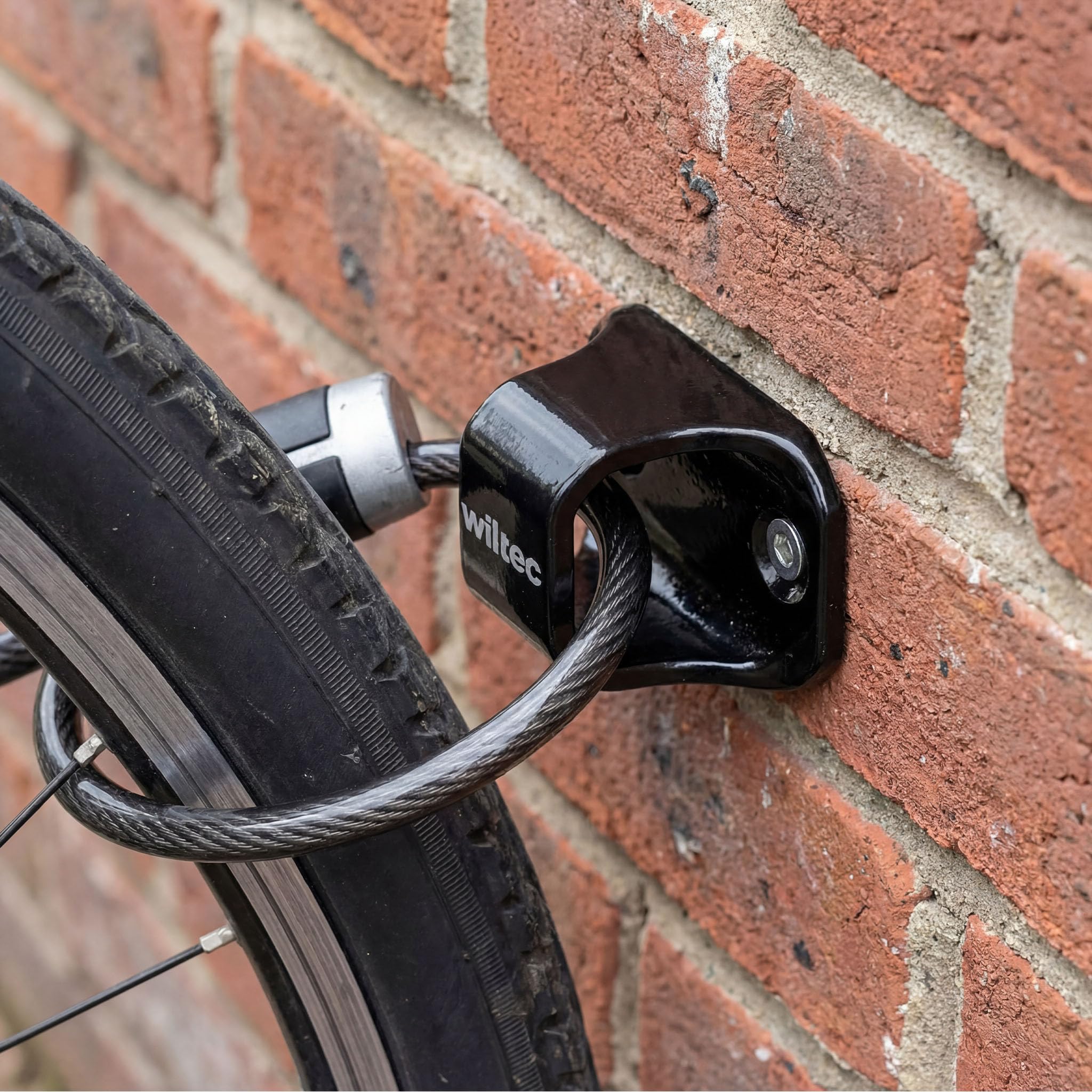 Wiltec Kotwa antykradzieżowa typu 02 ze stali 76 x 50 x 54 mm, zabezpieczenie przed kradzieżą do montażu ściennego i podłogowego do roweru i motocykla
