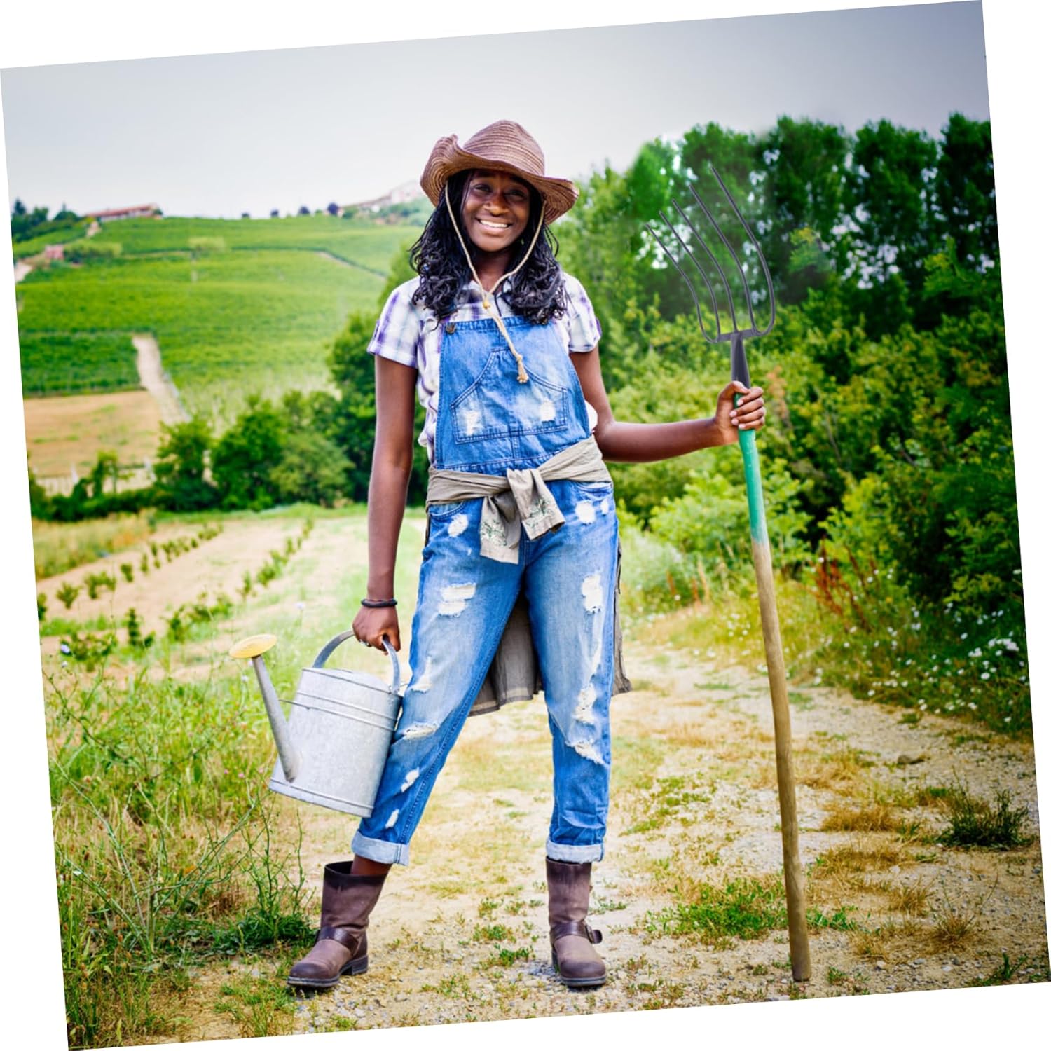 Manure Fork for Gardening and Farming Heavy-Duty 4-Tine Agricultural Tool Ergonomic Handle for Digging and Aerating Soil