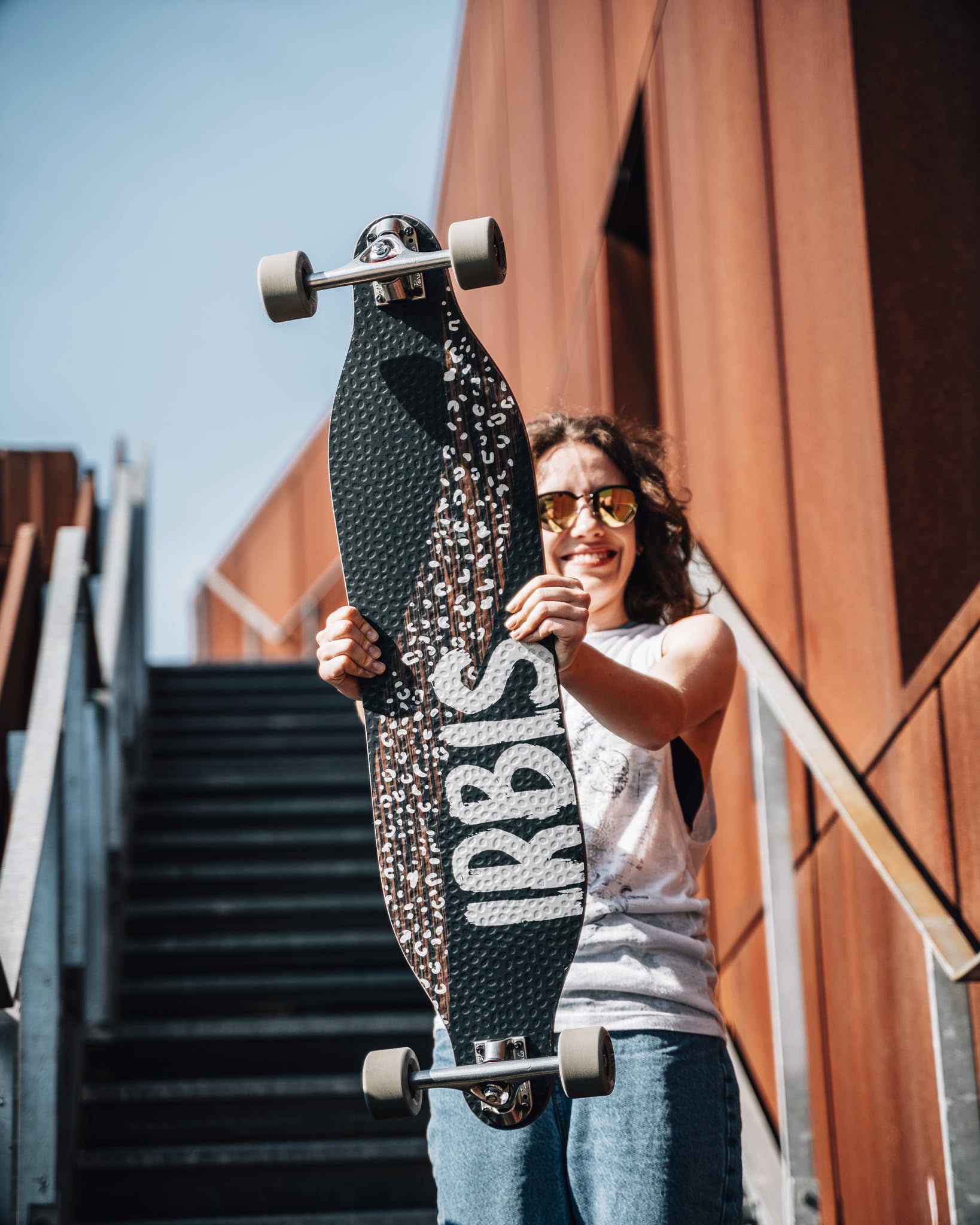 SWITCH IRBIS uniwersalna deska longboard Switch 97 cm, idealna do carving commuting, cruising Pumping, włókno szklane, Flex Paris V2, 150 mm, dla młodzieży i dorosłych, Made in Europe