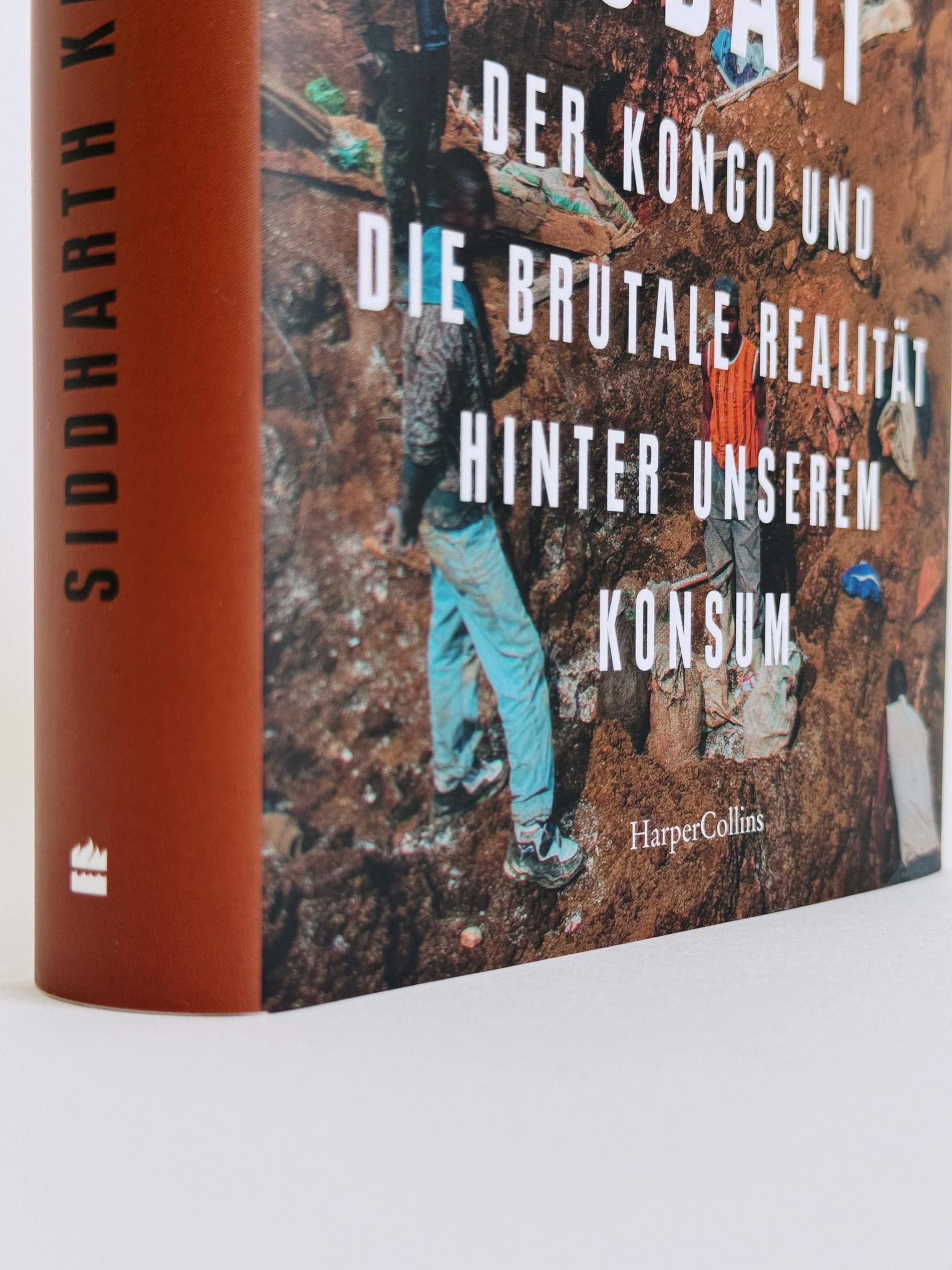 Blutrotes Kobalt. Der Kongo und die brutale Realität hinter unserem Konsum: SPIEGEL-Bestseller | Platz 2 der Sachbuch-Bestenliste Juli/August von ZDF, Deutschlandfunk Kultur und DIE ZEIT