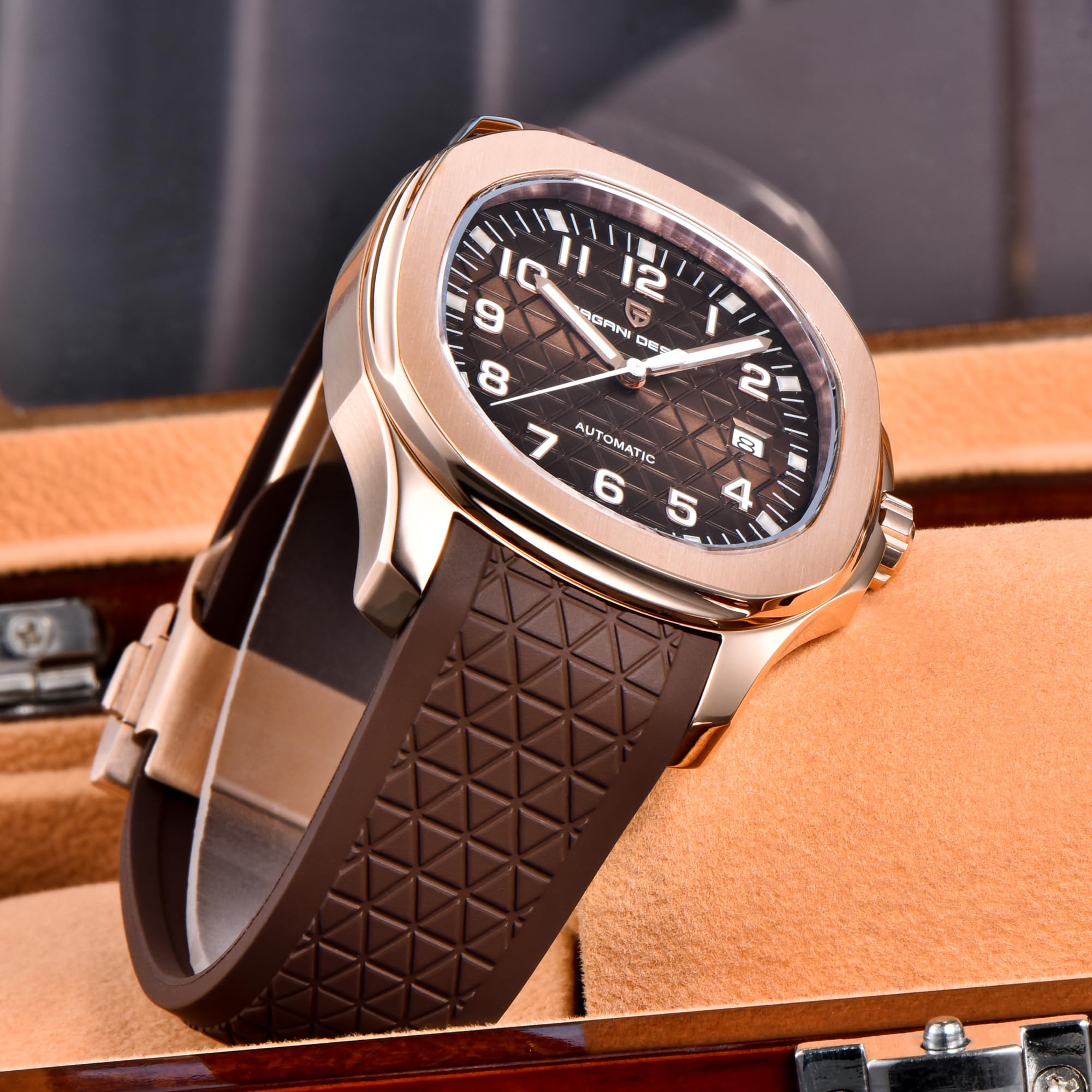 Pagani Design YS031 - Reloj automático de lujo para hombre, a cuadros, FKM, correa de caucho fluorado, cristal de zafiro, movimiento 8215, resistente al agua, 100 m, caja de acero inoxidable, hebilla