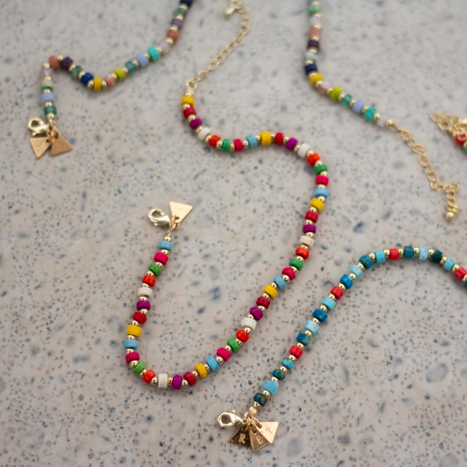 MYKA Persoanlized Colorful Beaded Handle Charm for Cups with Custom Inscription - Gold Plated Clasp (Tropical)