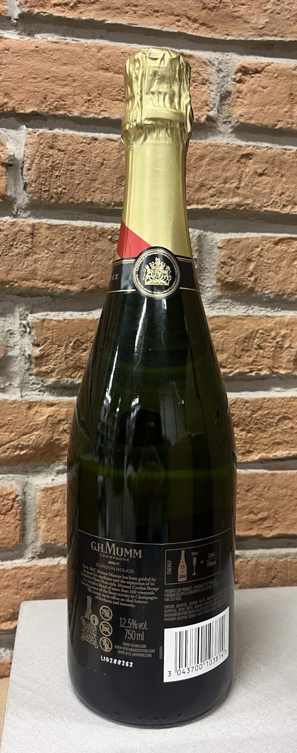 Mumm Grand Cordon Brut Champagne - 750ml, el embalaje puede variar