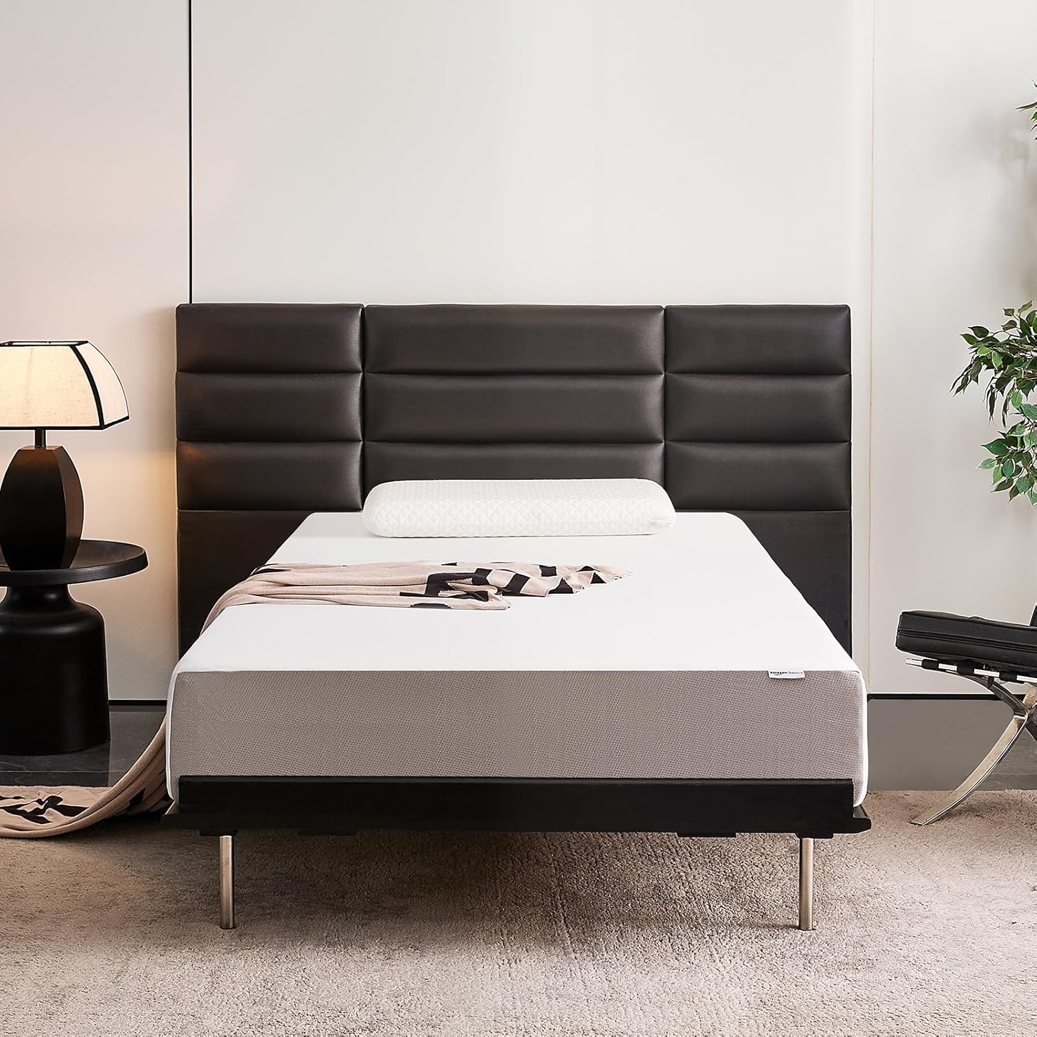 Amazon Basics Memory Foam Mattress, Medium Firm, 10 Inch, Full, White/Grey Full 10-inch Medium-Firm Feel