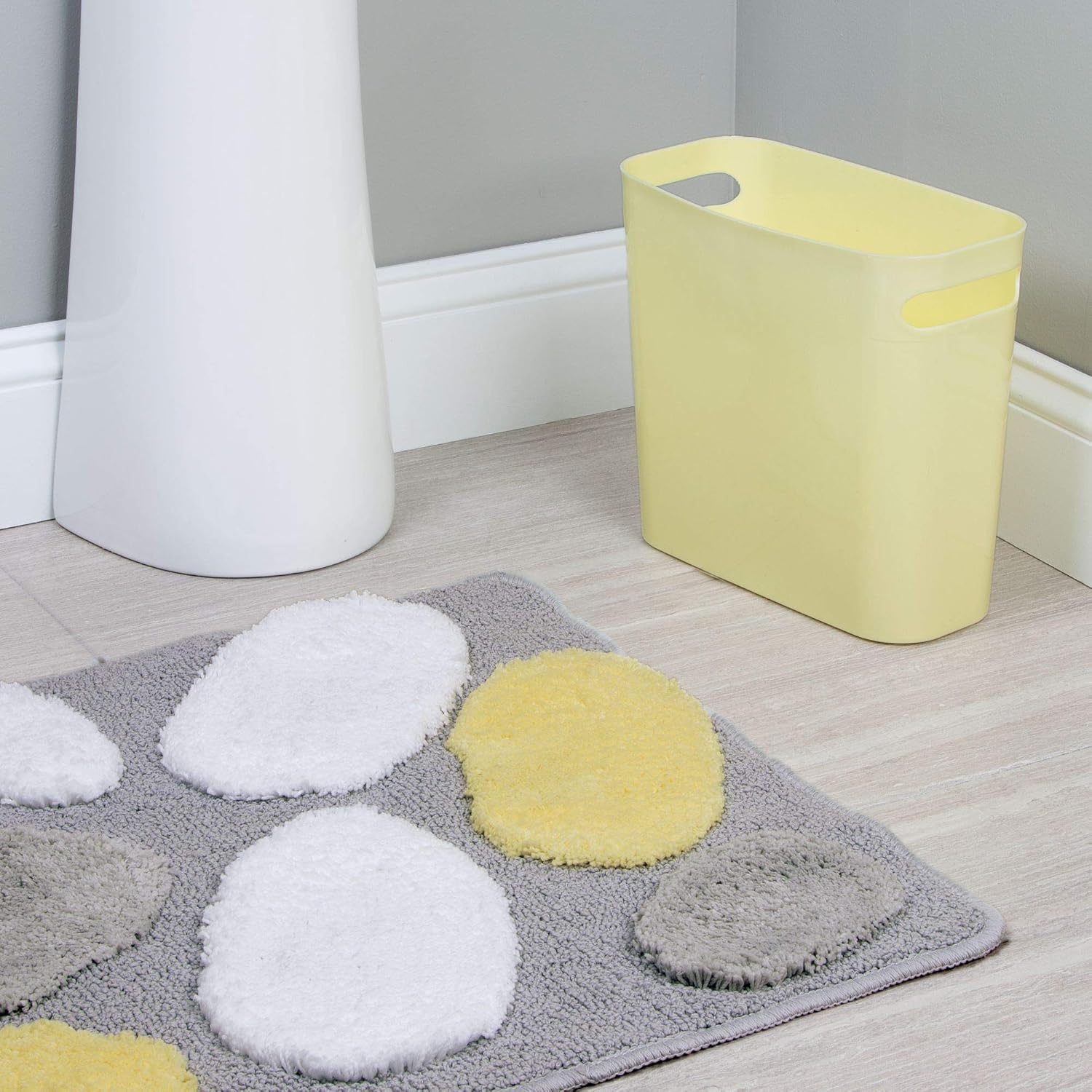iDesign Pebblz Microfiber Polyester Bath Mat, Non-Slip Shower Accent Rug for Master, Guest, and Kids' Bathroom, Entryway, 34" x 21", Yellow and Gray