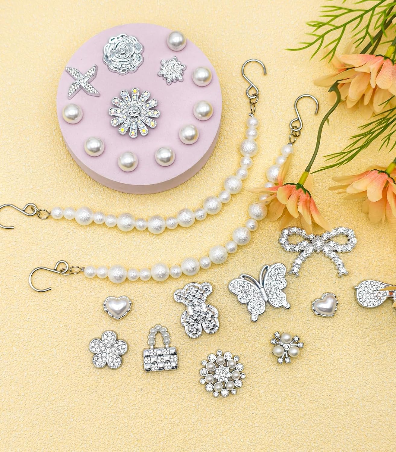 Ziigole 22Pcs Bling Shoe Charms for Sandals Women, 2Pc Pearl Shoe Chains, Pearl Accessories, DIY Shoe Decoration Charms for Party Favor