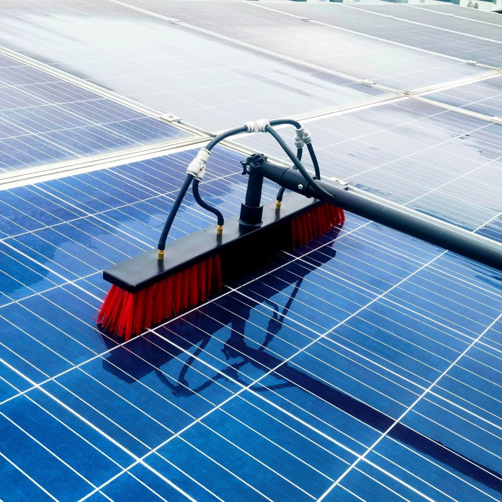 Perche de nettoyage de vitres télescopique et balai à eau pour panneau solaire