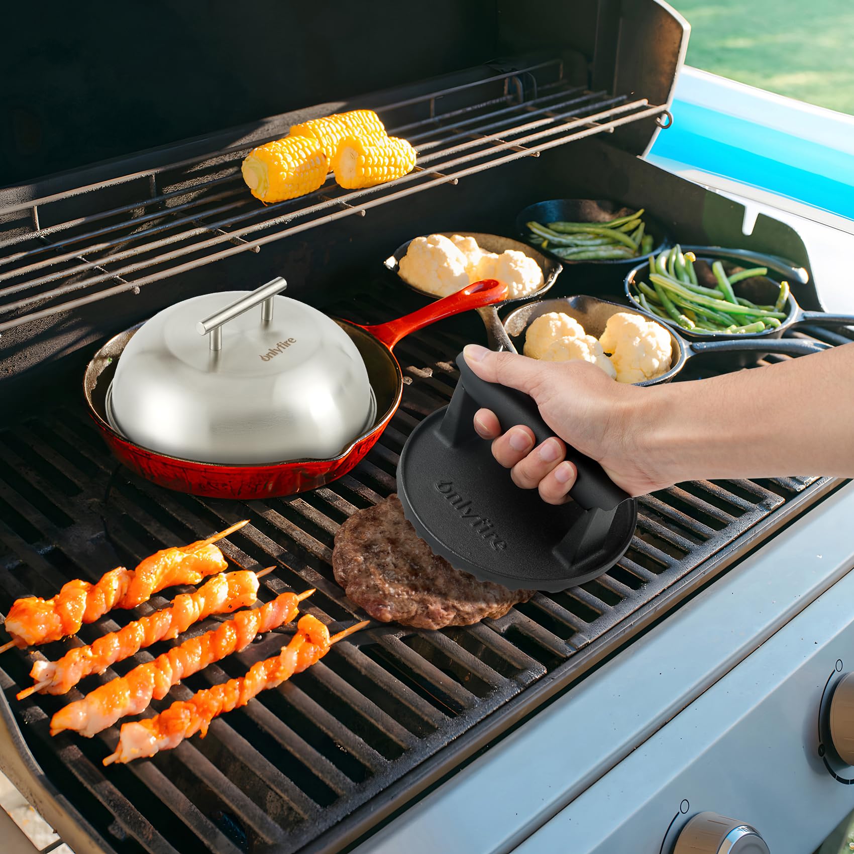 Onlyfire Set Smash Burger 3 Pièces, Presse à Burger Fonte et 2 Cloches Cuisson Acier Inoxydable, Kit Plancha Barbecue