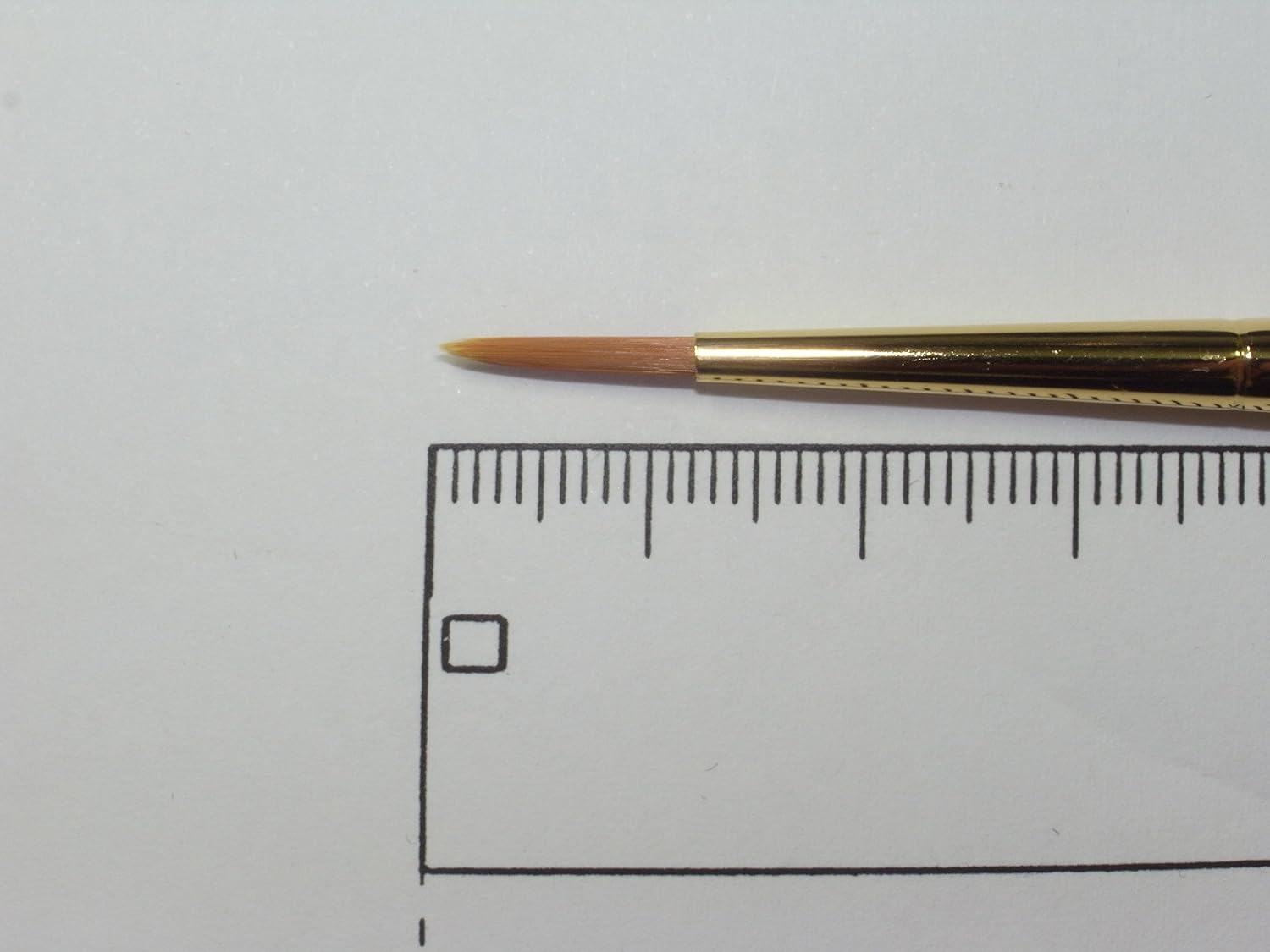 STAR RUBY ROUND BRUSH 9000 – 2 # # # # (Nylon Round Brush)