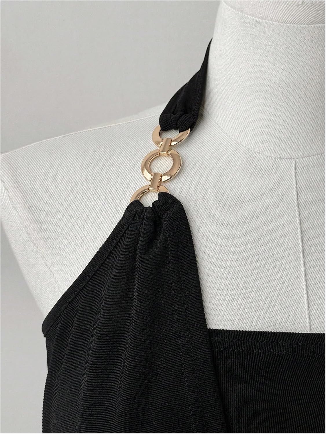 OYOANGLE Women's Plus Size Ring Linked Halter Top Draped Front Ruched Sleeveless Going Out Tops - Image 2