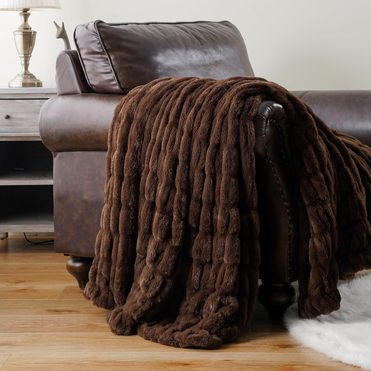 BATTILO HOME Rust Brown Faux Fur Throw Blanket for Bed, Large Double Side Reversible Ruched Rabbit Fur Blanket for Couch, Bed, Cozy blanket Soft Warm Mink Blanket, 60x80 Inches 60"x80" Chocolate