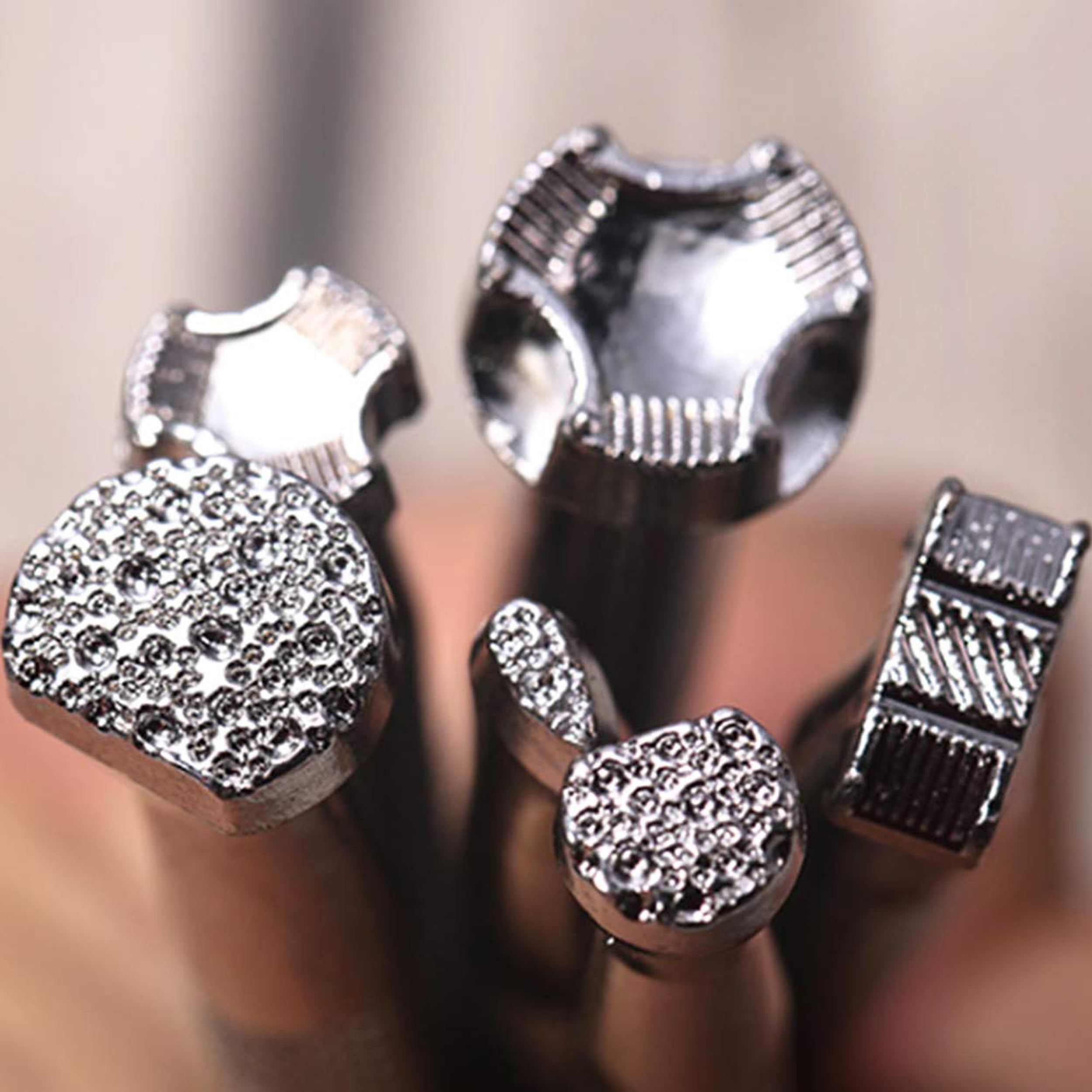 6 Pezzi Utensili per timbratura in Pelle,6 Diverse Forme di Strumenti per la Stampa in Pelle Utilizzato in Pelle, Borse, Portafogli, Cinture e pelletteria