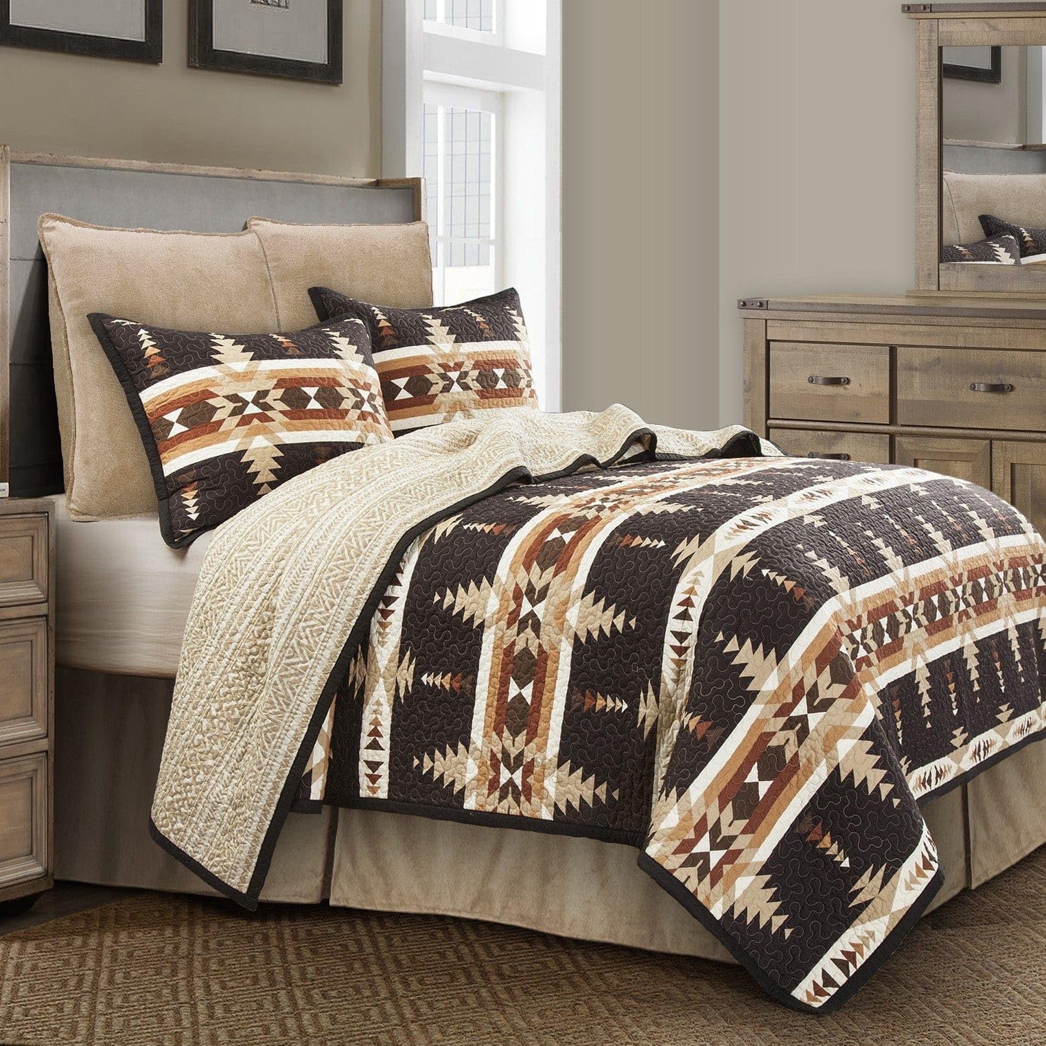 Paseo Road Yosemite Western Bedding 3 Piece Quilt Set with Pillow Shams, Queen Aztec Bedding Set, Tribal Southwestern Bedding, Geometric Pattern