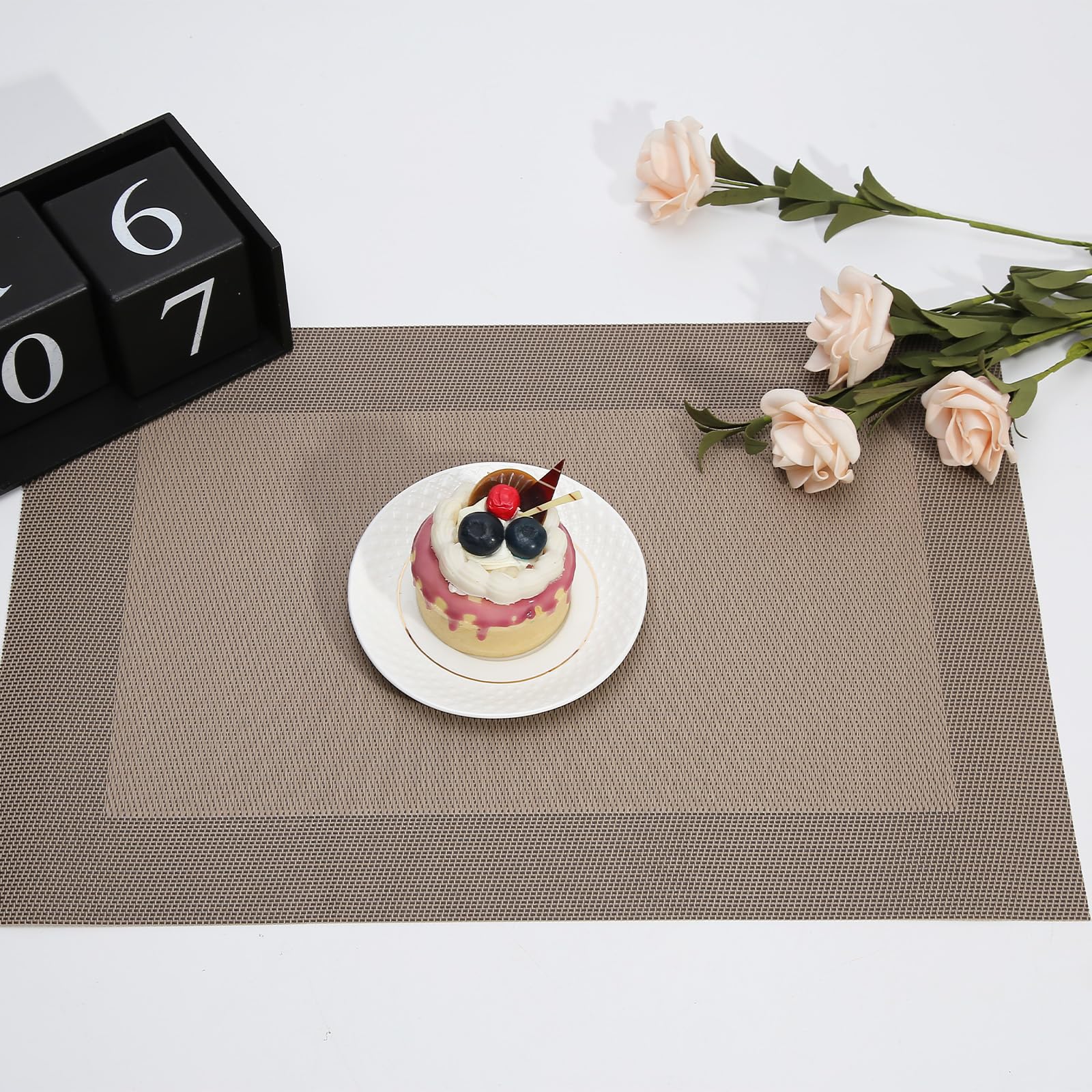 marysgift Black Placemats Elegant Place Mat Heat Resistant Set of 6 Vinyl Washable and Wipeable for Dining Table Restaurant Wedding 17.7" x 11.8" (45cm x 30cm),Black - Image 2