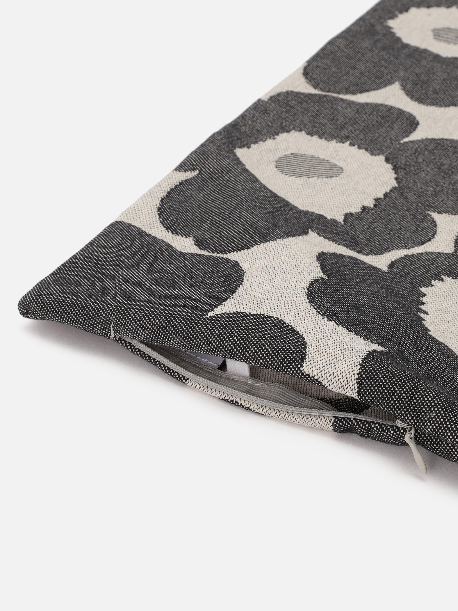 新品 マリメッコ Pieni Unikko クッションカバー 47×47cm Pieni Unikko クッションカバー 47×47cm〈Members Week対象