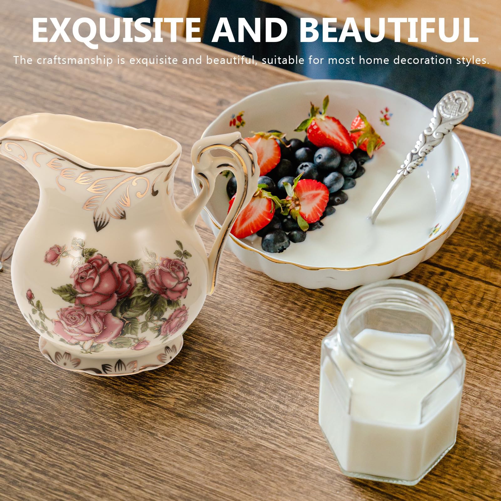 HOMSFOU Pot à Lait Pratique et Élégant Style Européen en Céramique 250ml Pichet à Crème Poignée Ergonomique et Motif Doré Vintage pour Servir Chaud