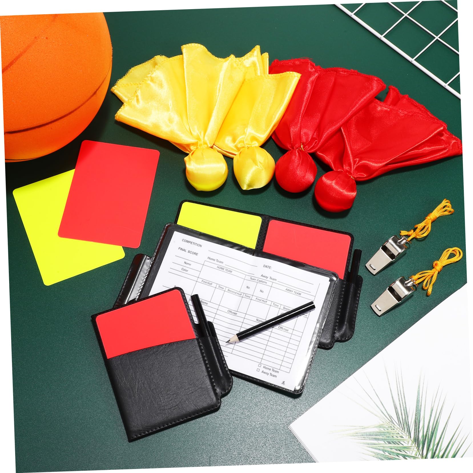 TOYANDONA Juego De Silbato De La Bandera del Árbitro Tarjetas De Árbitro Banderas Rojas Equipo Árbitro De Fútbol Tarjetas Rojas y Amarillas Tarjetas De Futbol Bandera Roja Poliéster